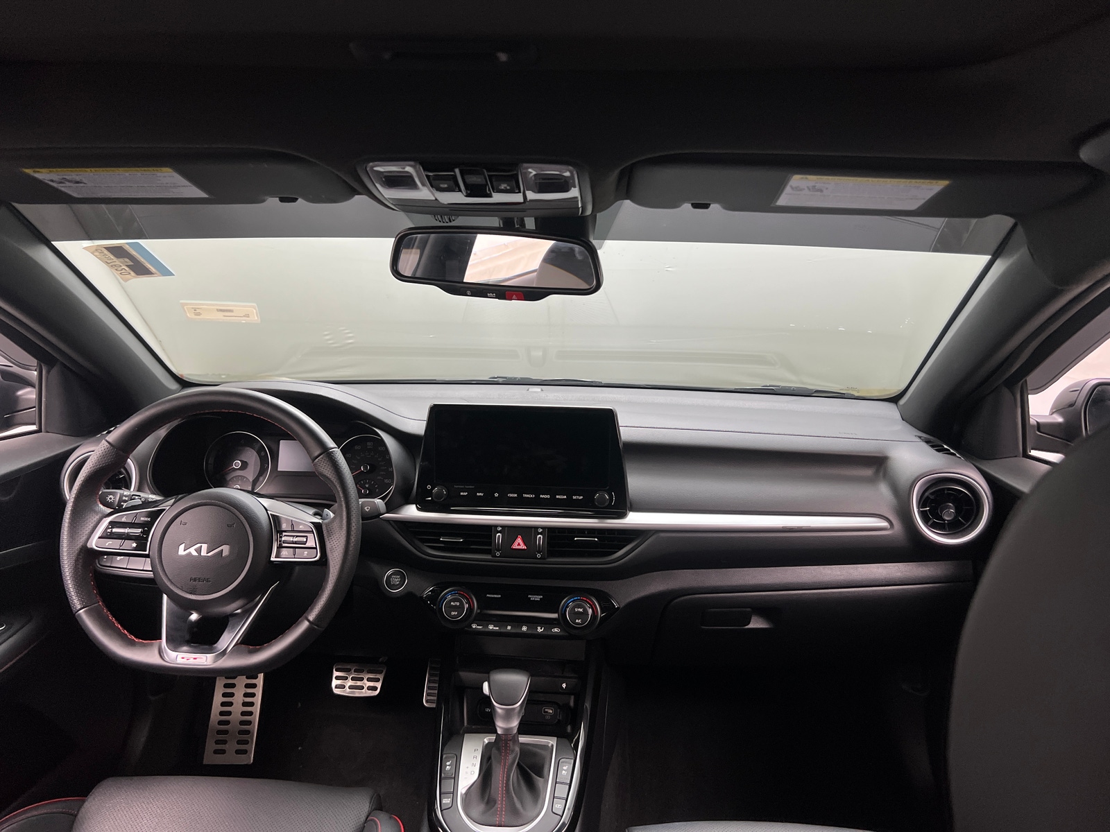 Thumbnail: 2023 Kia Forte - 3