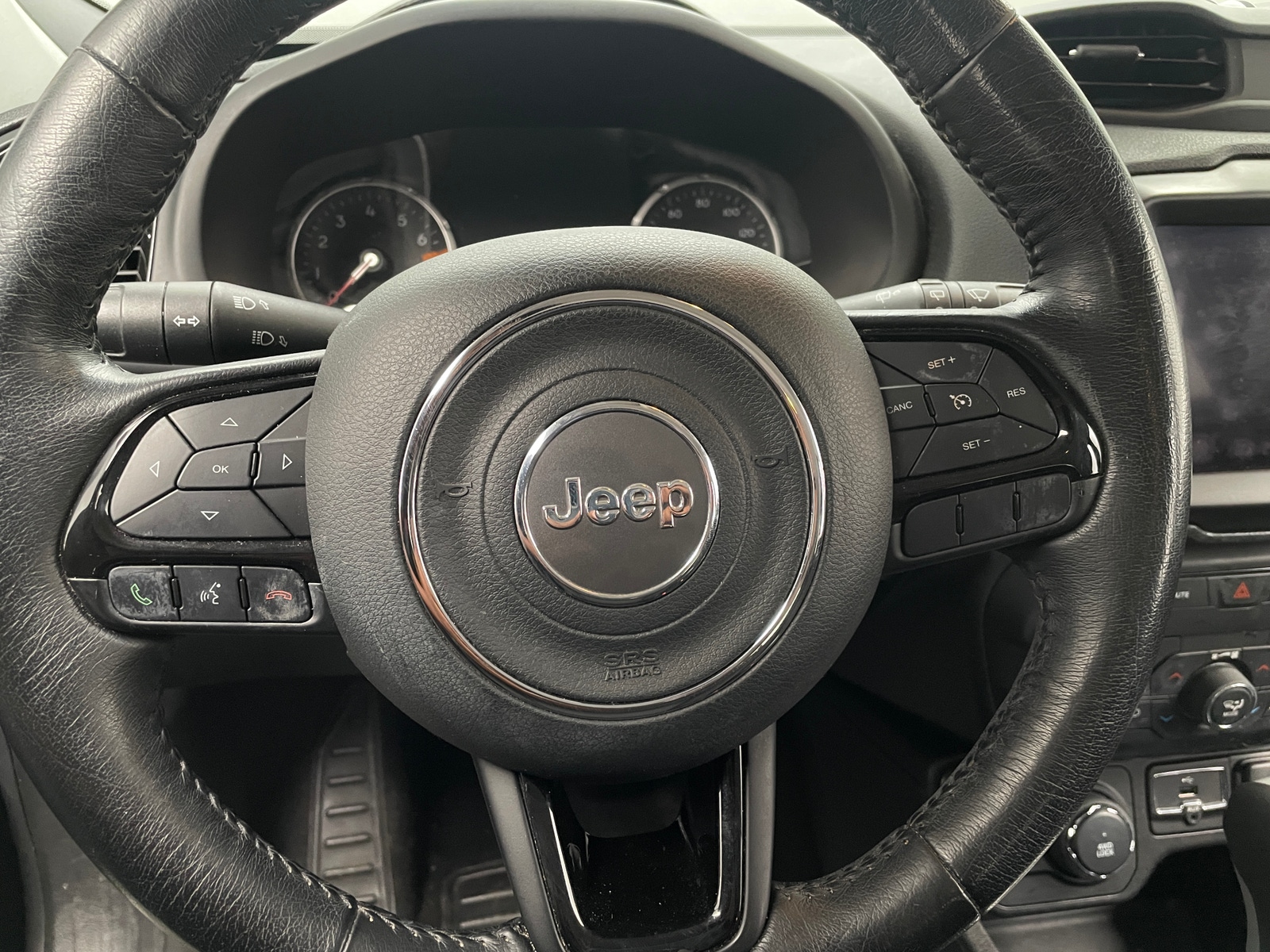Thumbnail: 2019 Jeep Renegade - 5