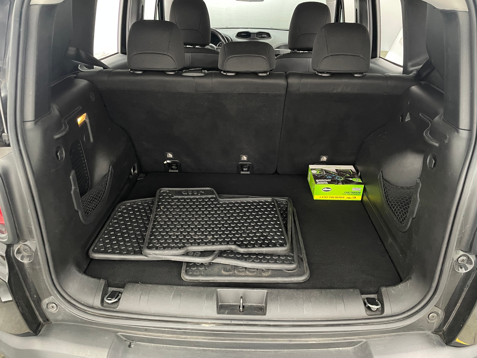 Thumbnail: 2019 Jeep Renegade - 7