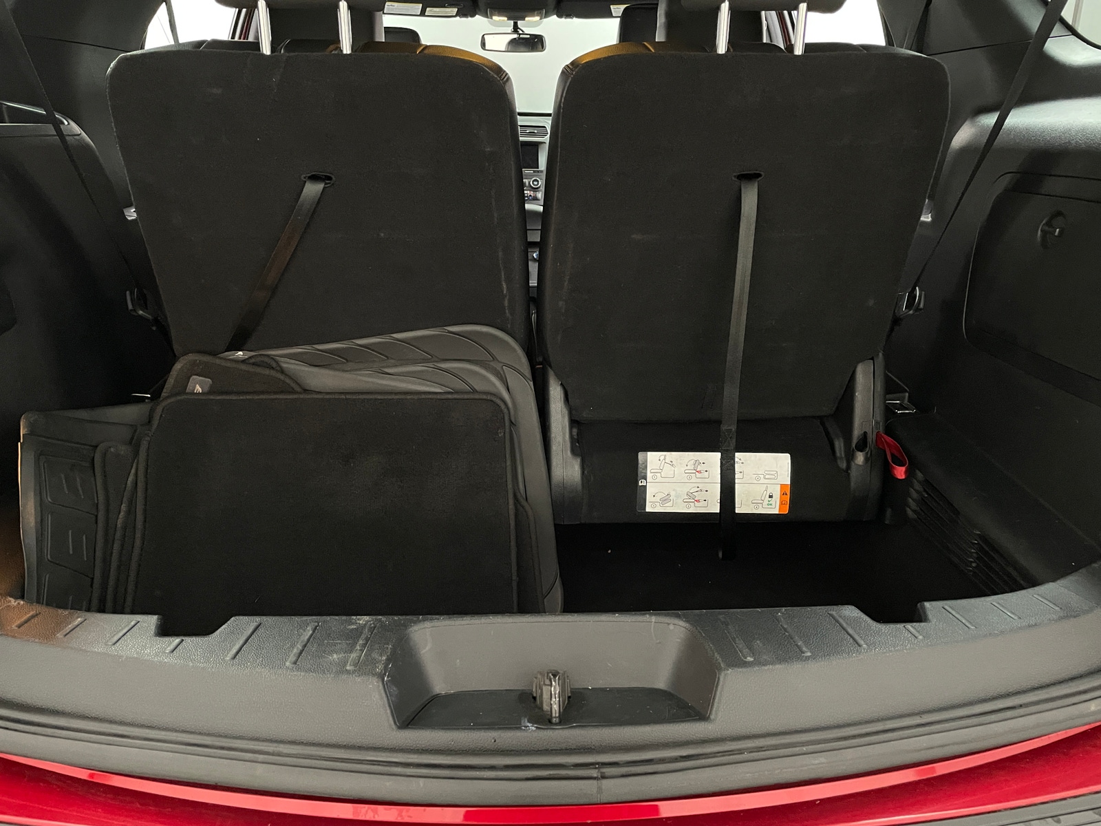 Thumbnail: 2019 Ford Explorer - 7