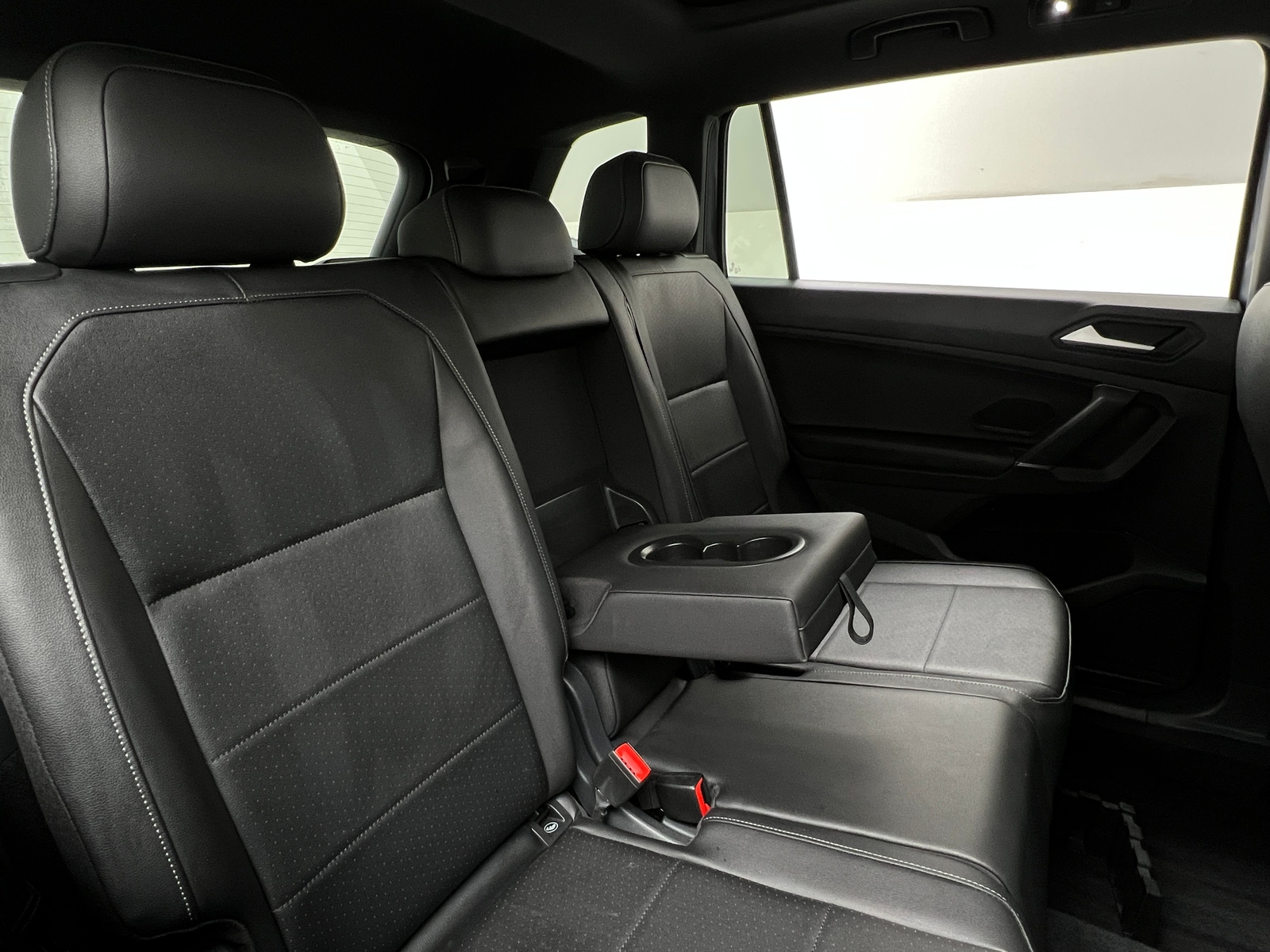 Thumbnail: 2020 Volkswagen Tiguan - 5