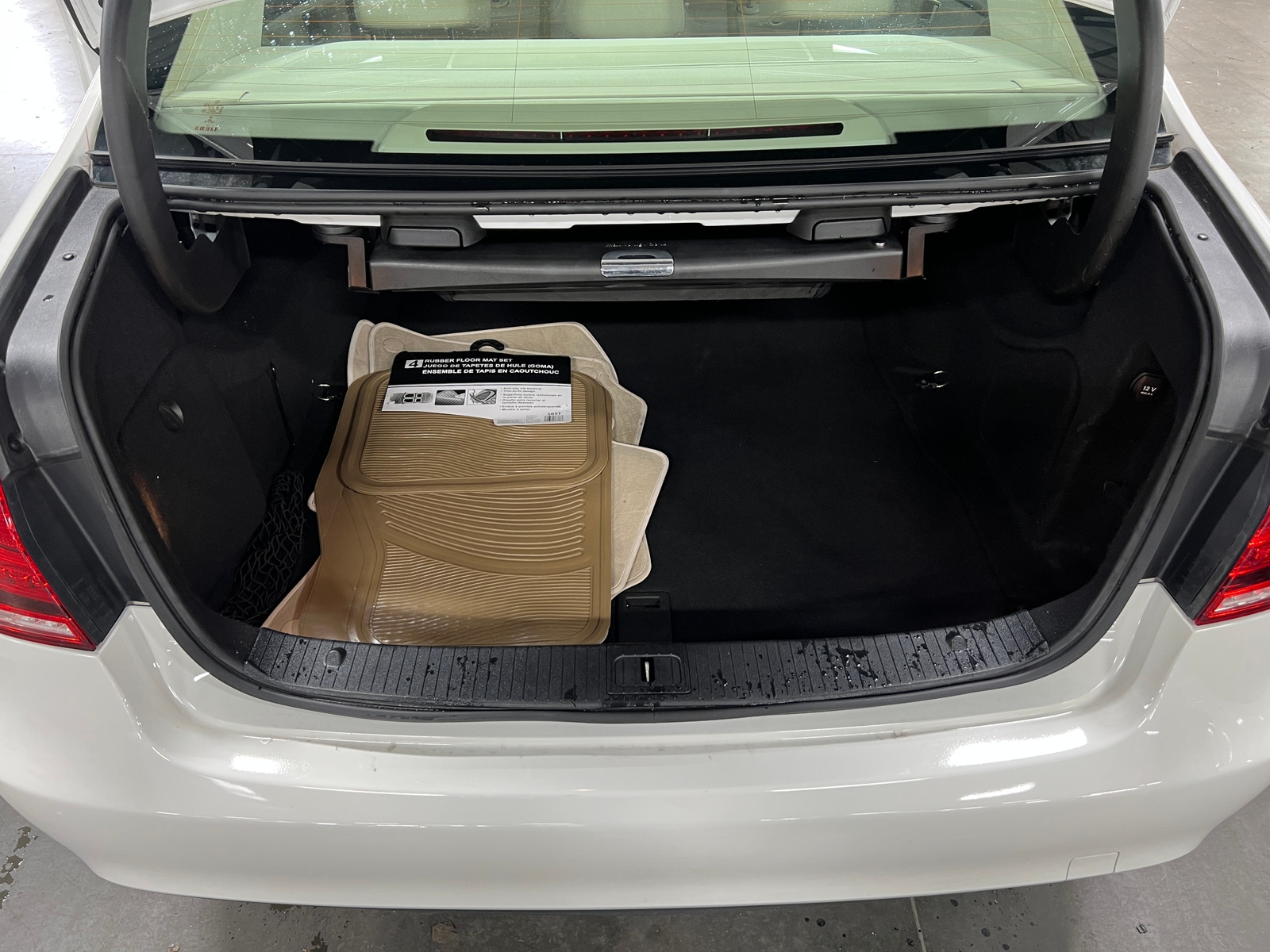 Thumbnail: 2016 Mercedes-Benz E-Class - 6