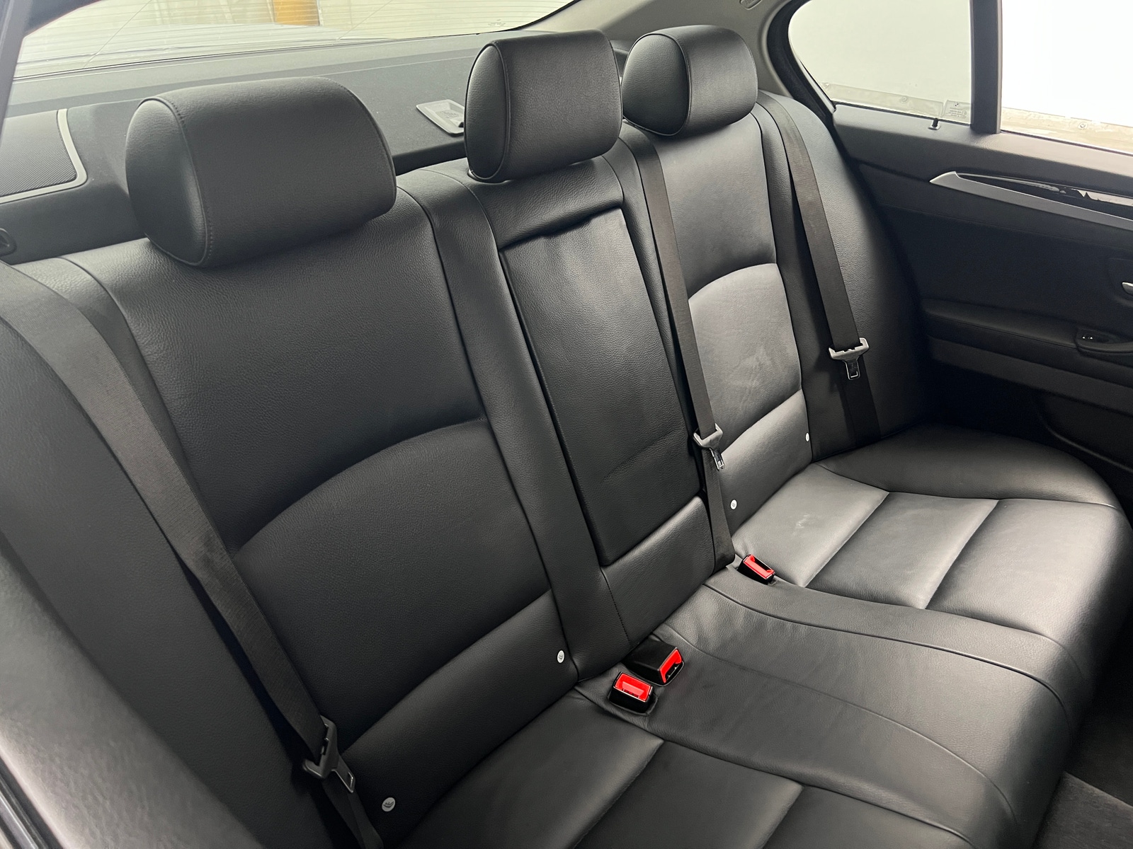 Thumbnail: 2011 BMW 5 Series - 5