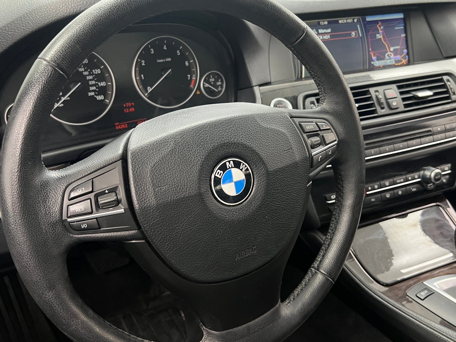 Thumbnail: 2011 BMW 5 Series - 4