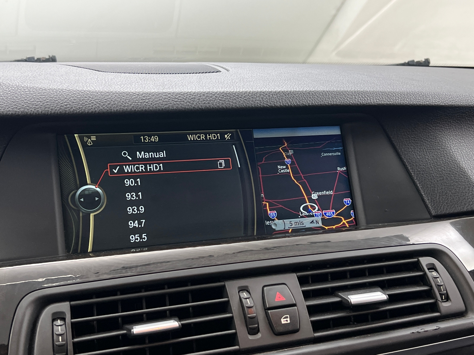 Thumbnail: 2011 BMW 5 Series - 3