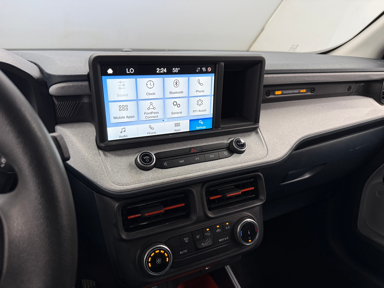 Thumbnail: 2022 Ford Maverick - 4