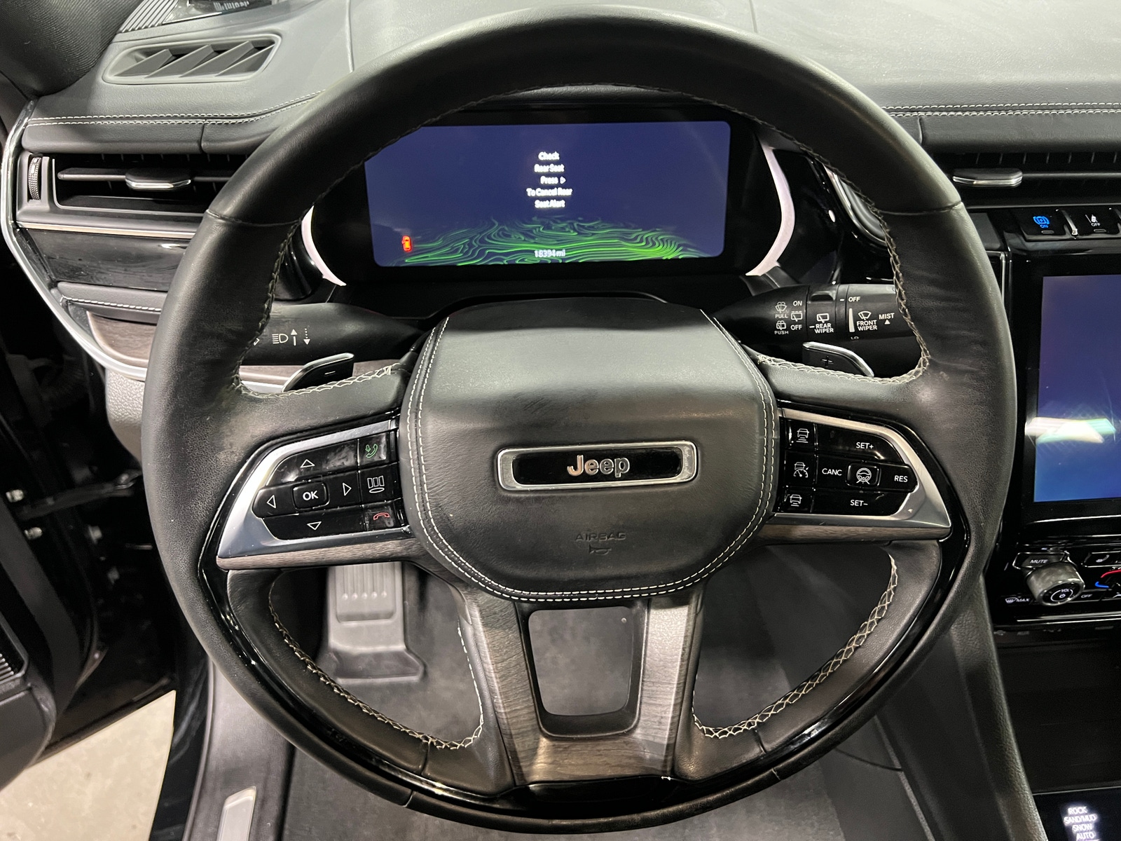 Thumbnail: 2023 Jeep Grand Cherokee - 4