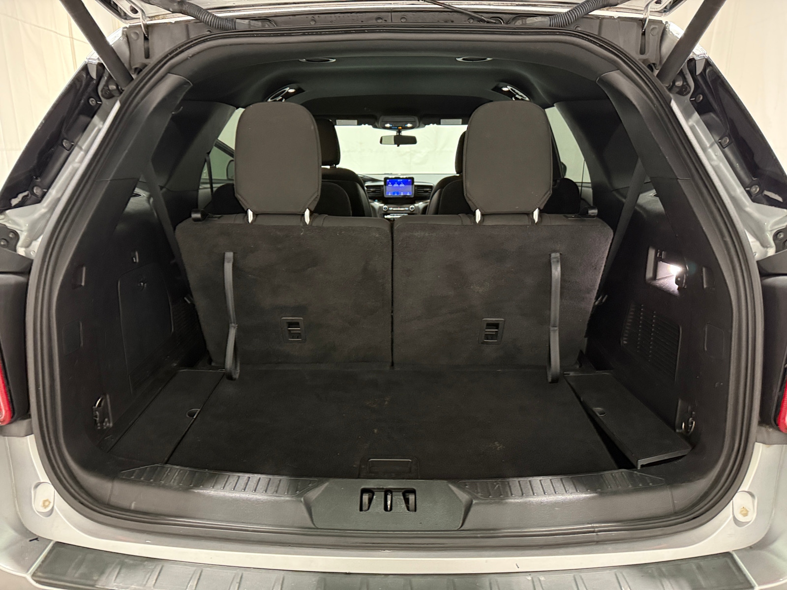 Thumbnail: 2020 Ford Explorer - 7