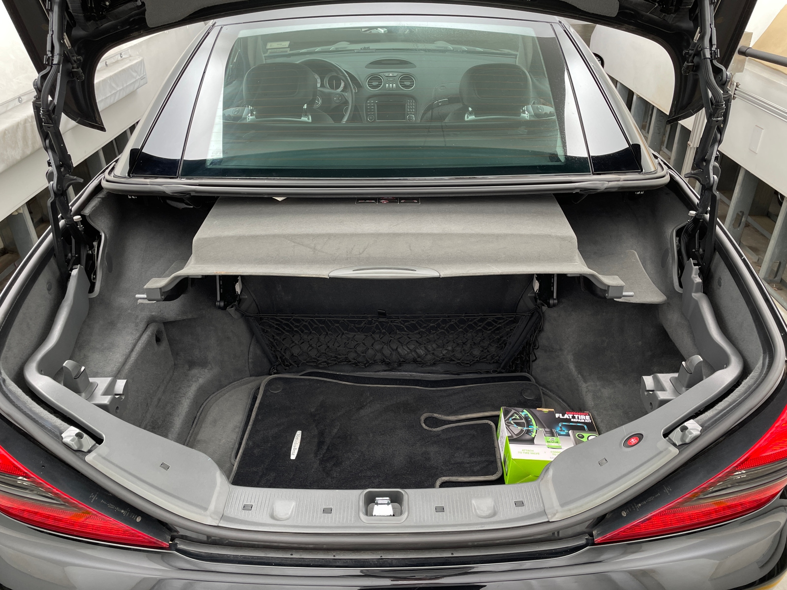 Thumbnail: 2011 Mercedes-Benz SL-Class - 4