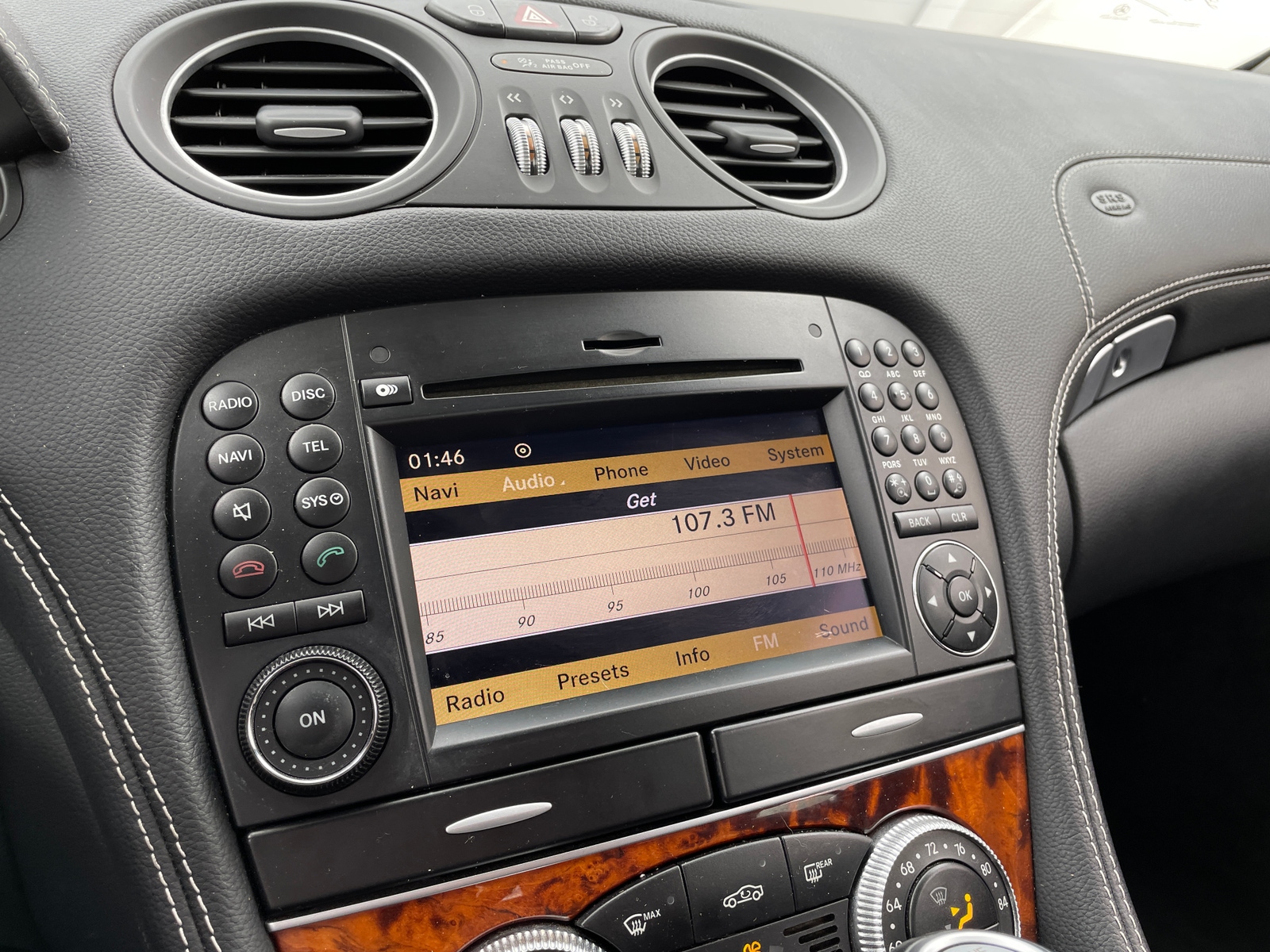 Thumbnail: 2011 Mercedes-Benz SL-Class - 2