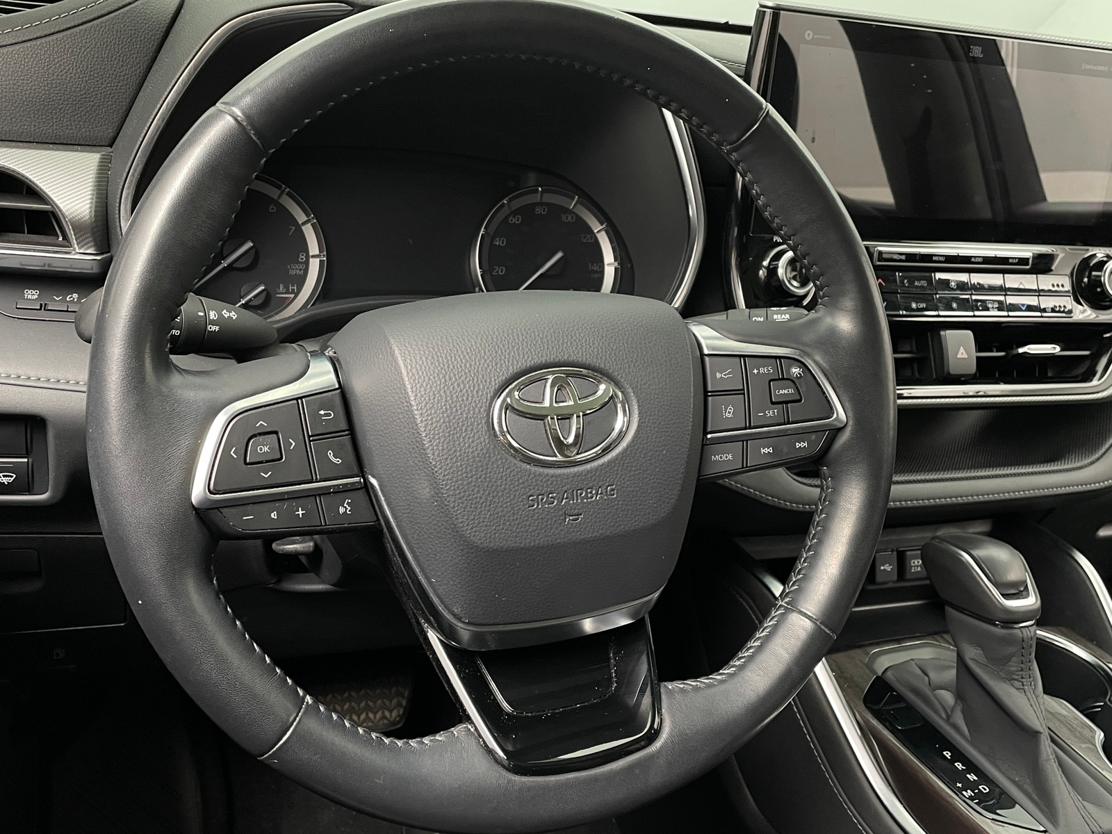 Thumbnail: 2020 Toyota Highlander - 4