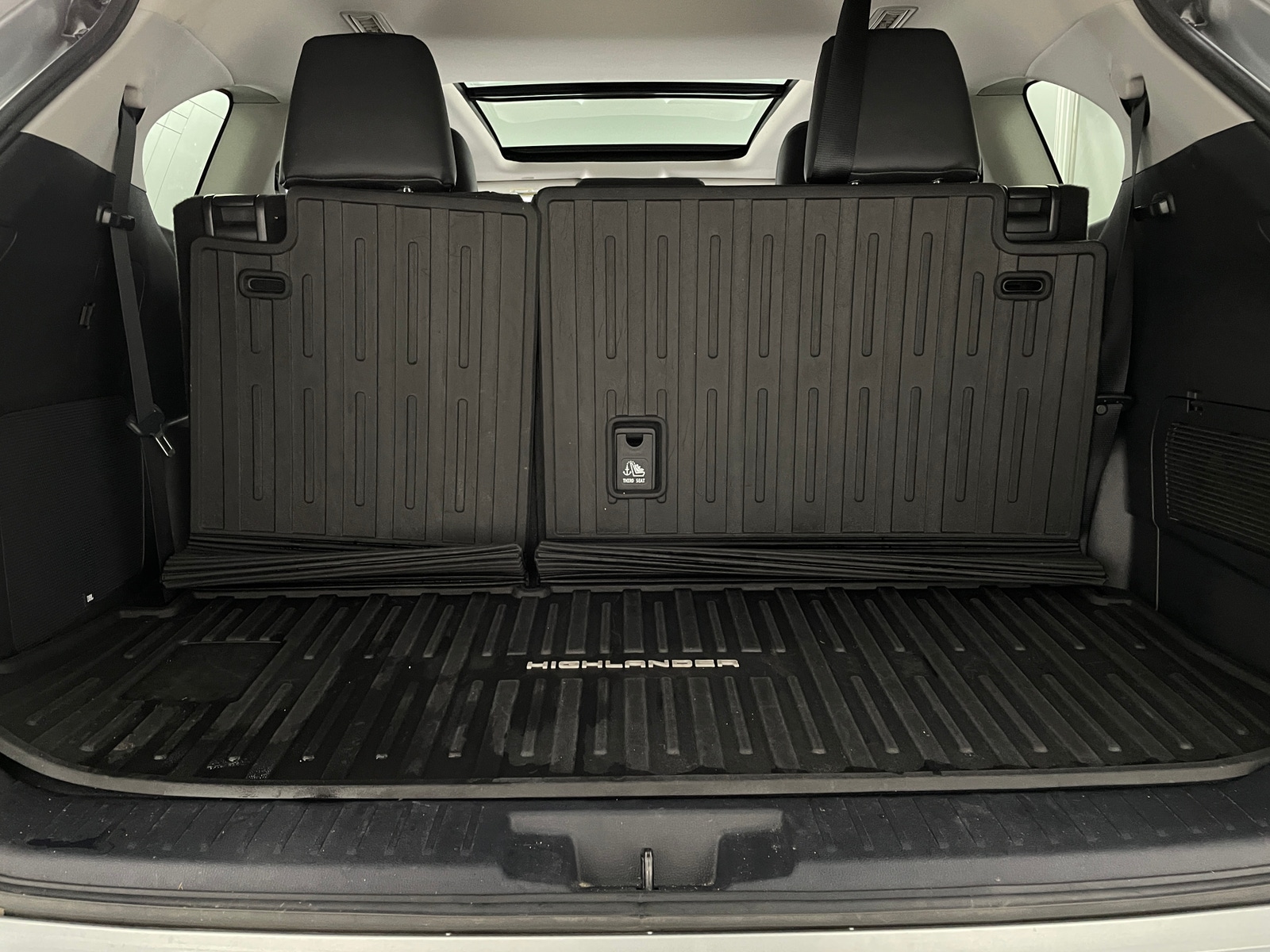 Thumbnail: 2020 Toyota Highlander - 6