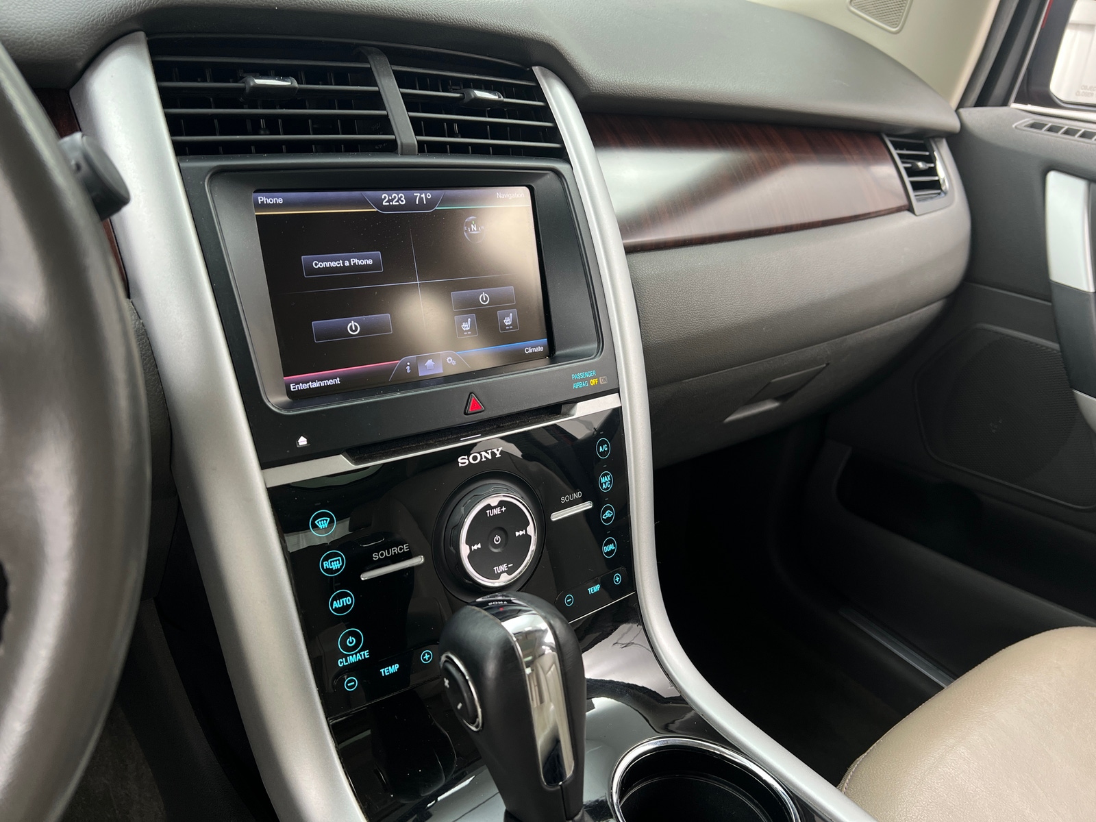 Thumbnail: 2013 Ford Edge - 3