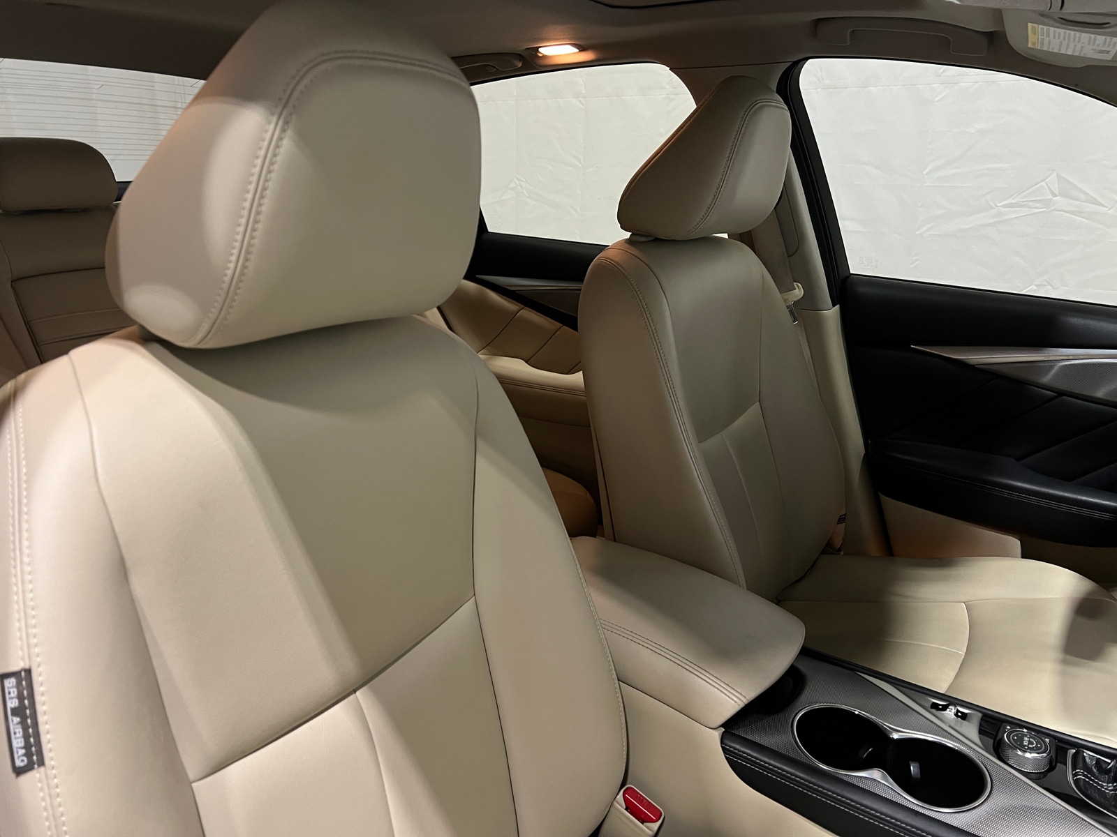 Thumbnail: 2016 INFINITI Q50 - 2