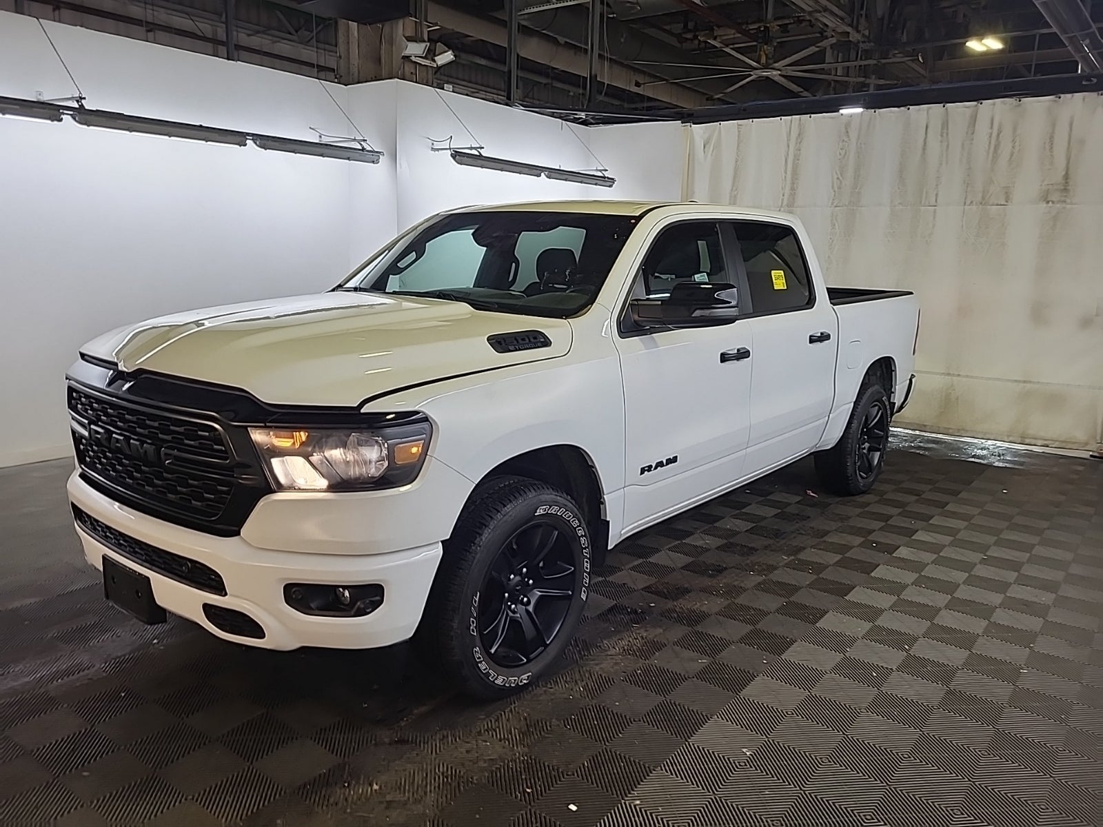 2023 Ram 1500 Big Horn 4x4 Crew Cab 5'7" Box