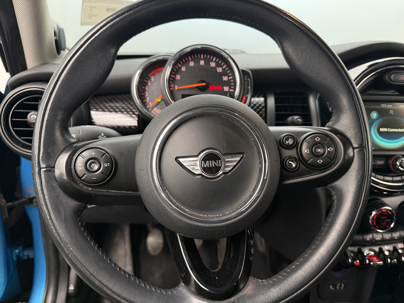 Thumbnail: 2018 MINI Cooper Hardtop - 4