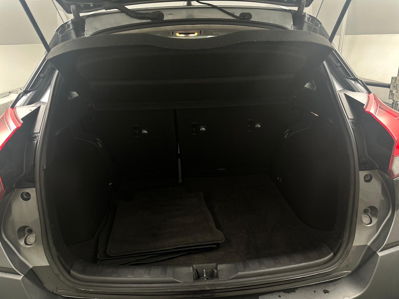 Thumbnail: 2019 Nissan Kicks - 7