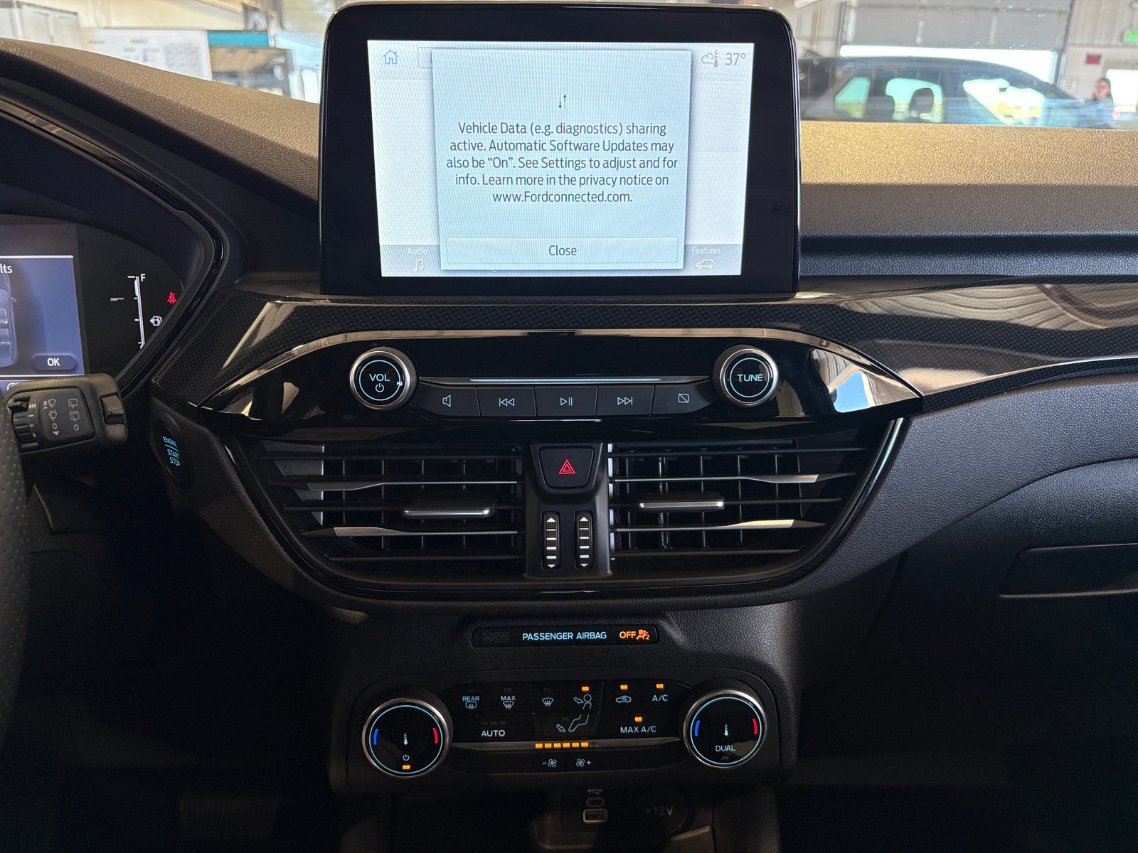 Thumbnail: 2025 Ford Escape - 3