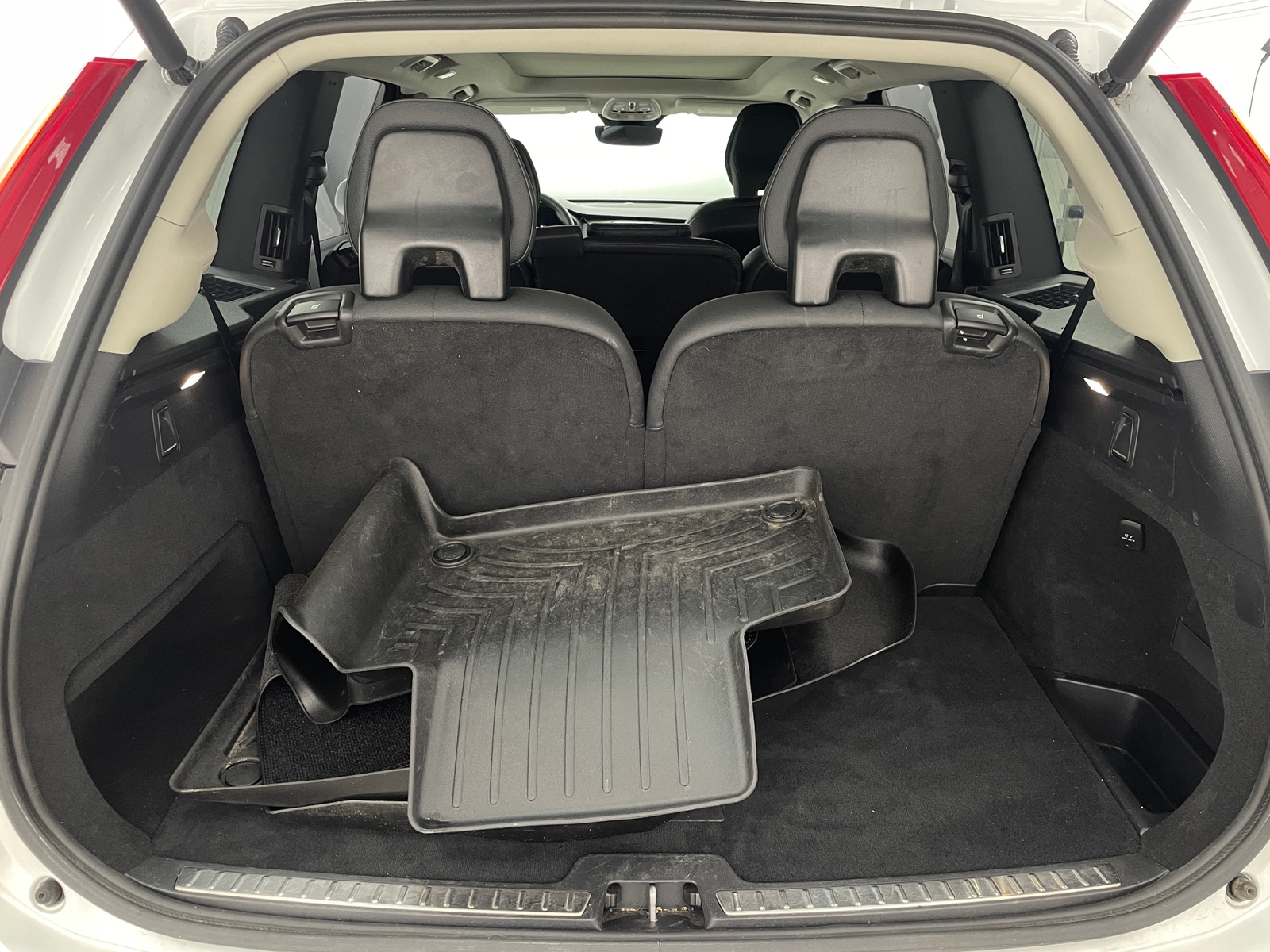 Thumbnail: 2024 Volvo XC90 - 6