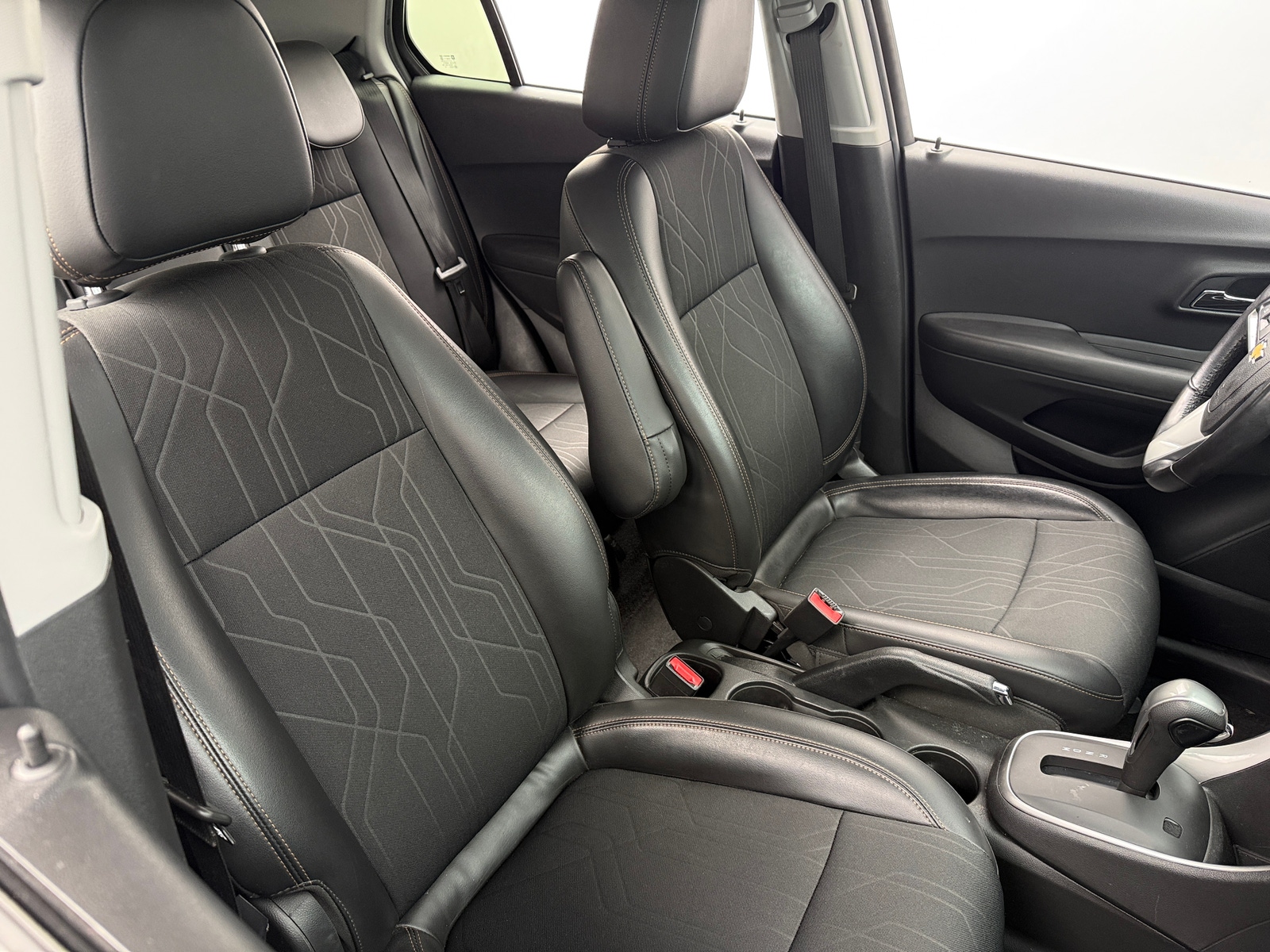 Thumbnail: 2019 Chevrolet Trax - 2