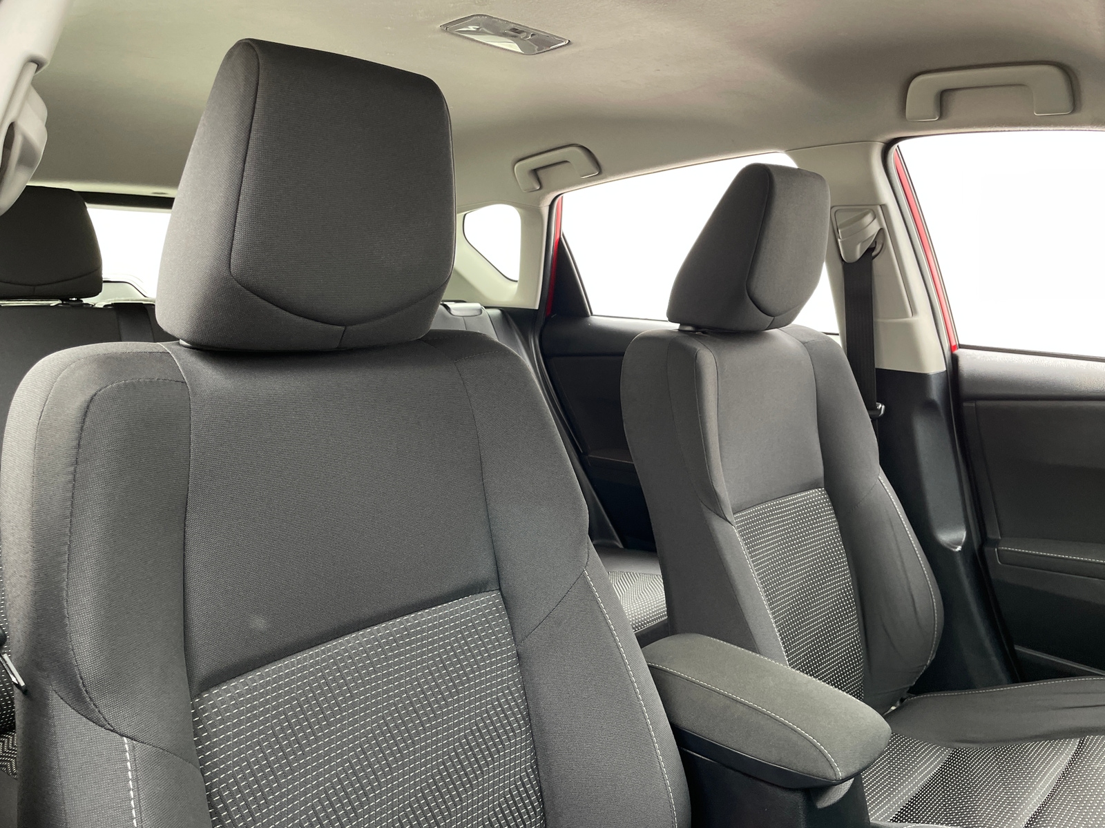 Thumbnail: 2017 Toyota Corolla iM - 2