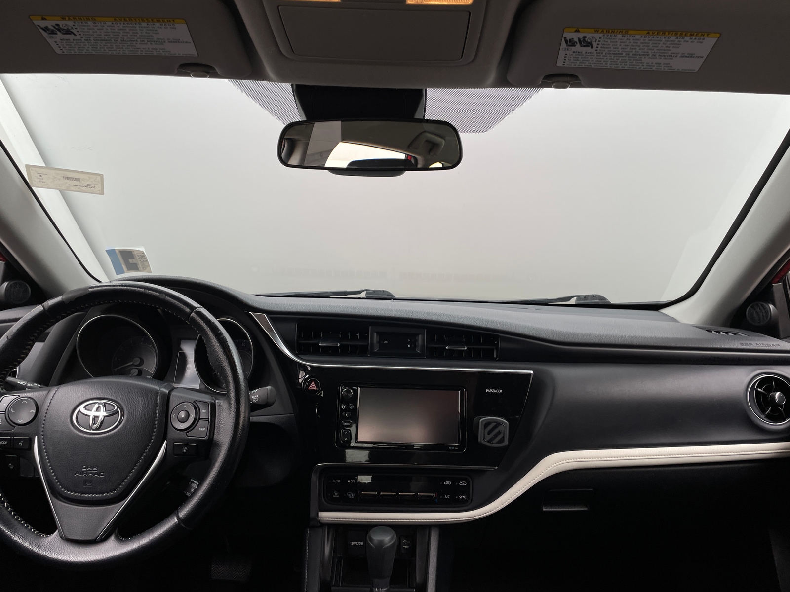 Thumbnail: 2017 Toyota Corolla iM - 3