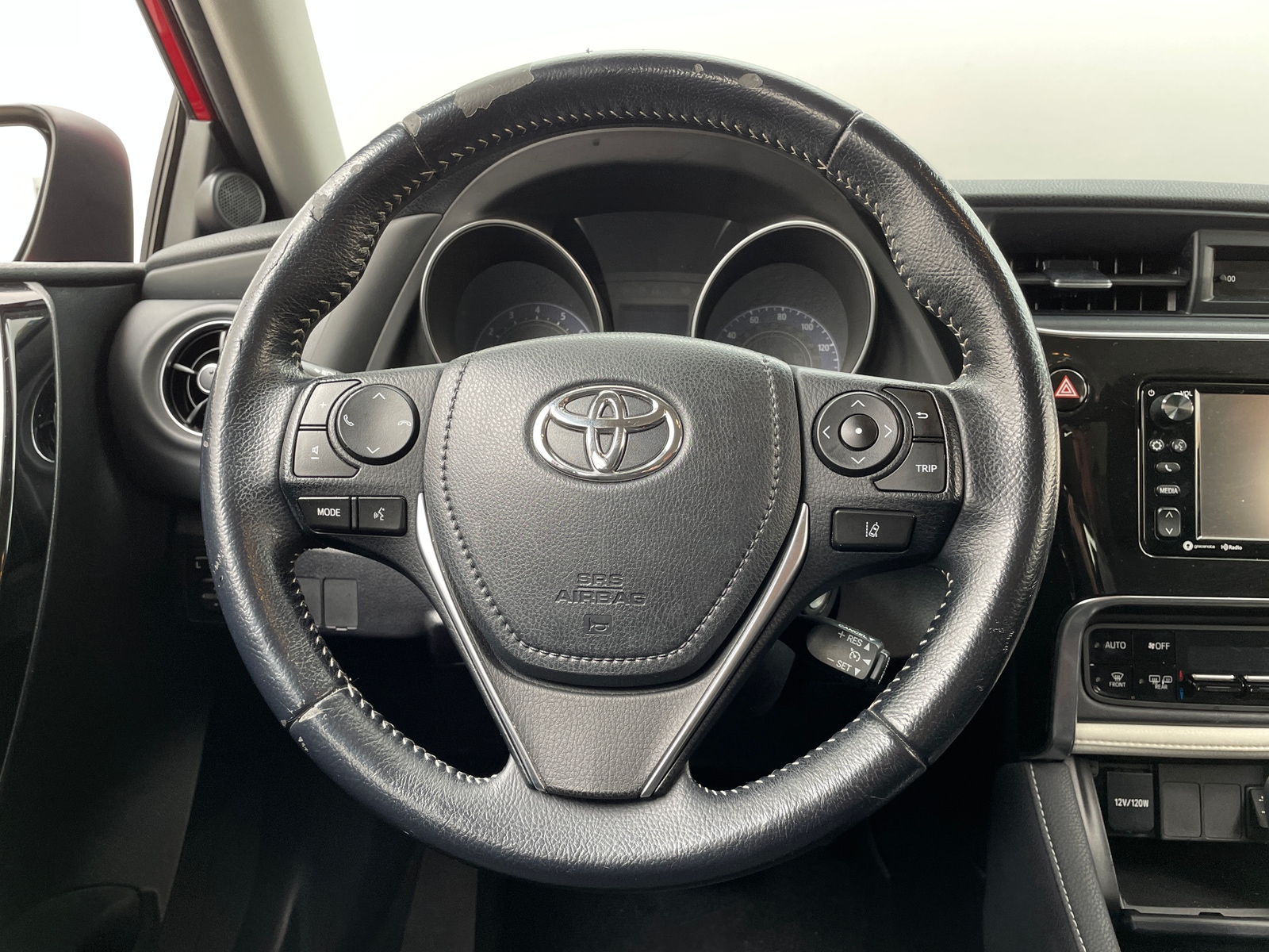 Thumbnail: 2017 Toyota Corolla iM - 5