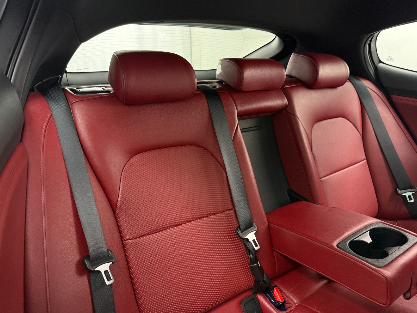 Thumbnail: 2018 Kia Stinger - 5