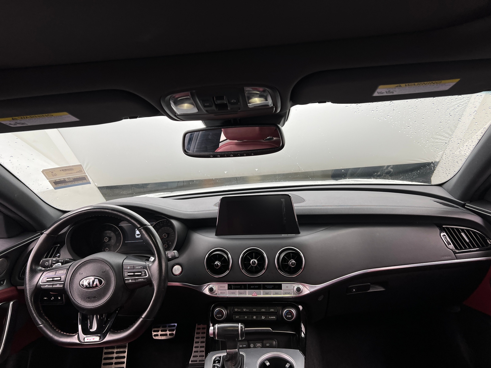 Thumbnail: 2018 Kia Stinger - 2