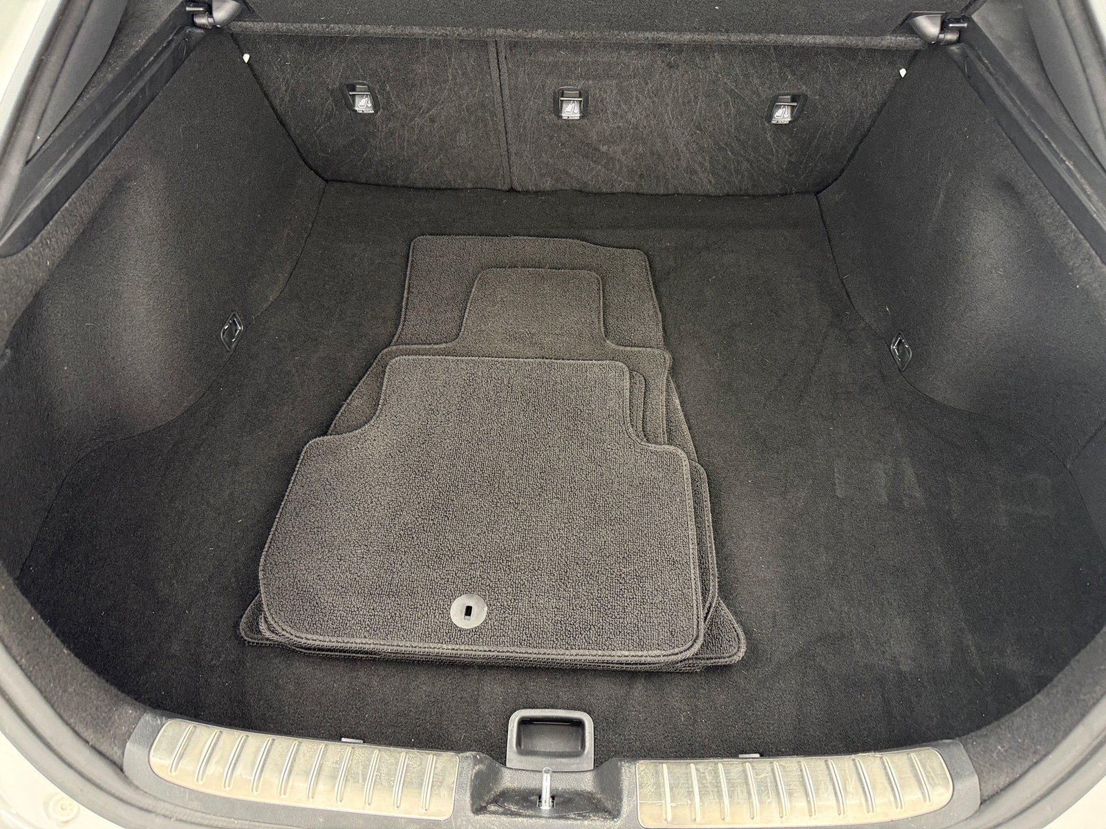 Thumbnail: 2018 Kia Stinger - 6