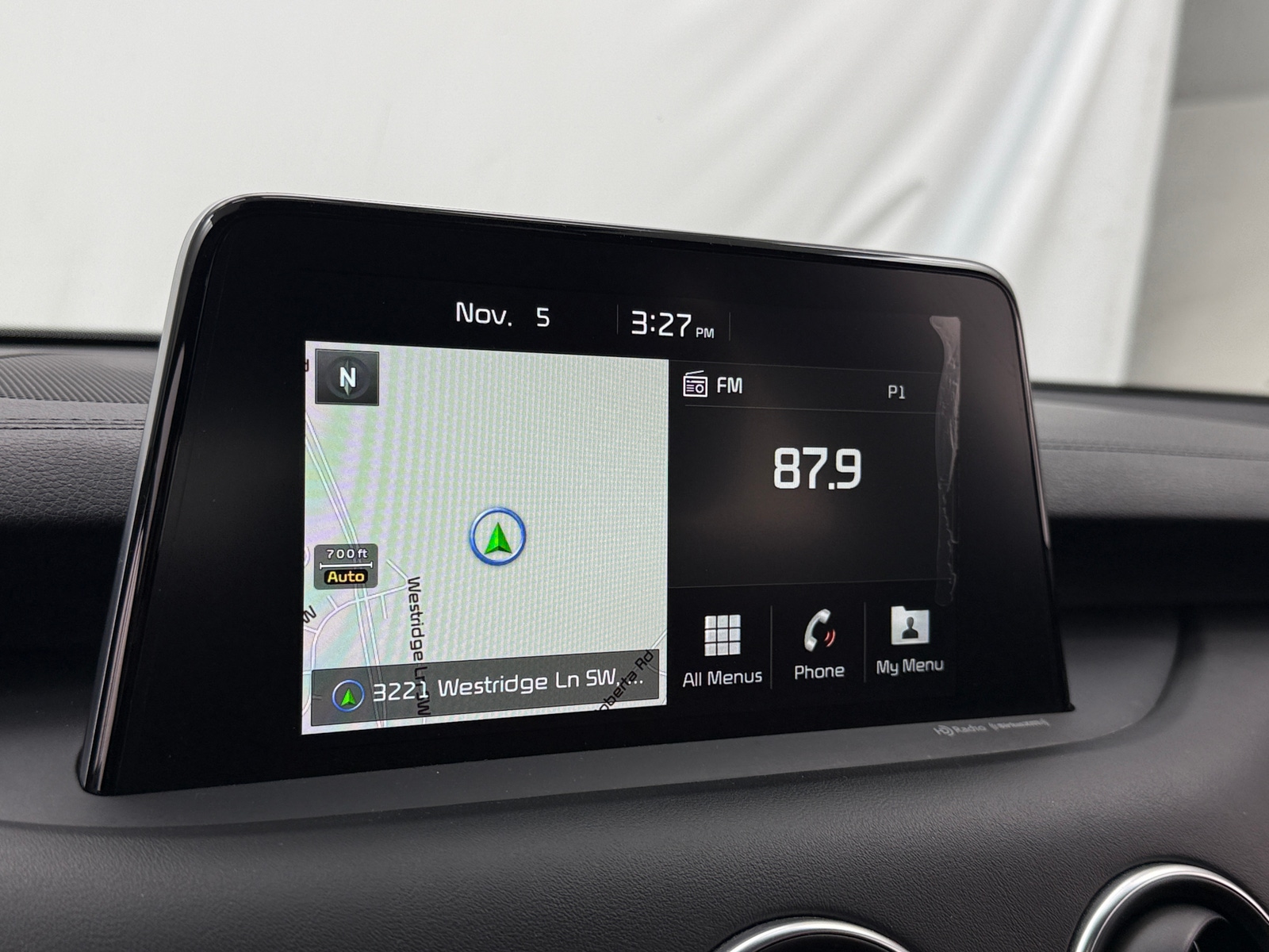 Thumbnail: 2018 Kia Stinger - 3