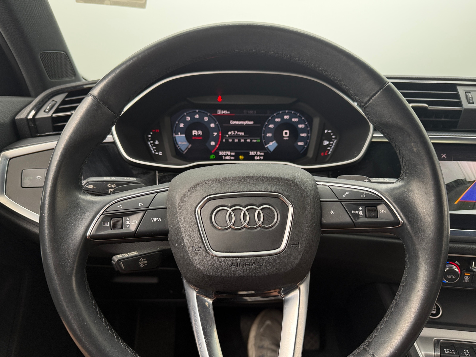 Thumbnail: 2021 Audi Q3 - 4