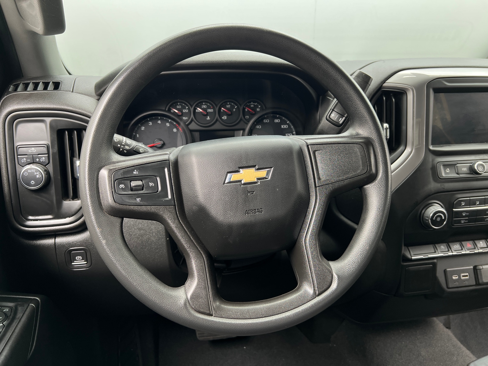 Thumbnail: 2022 Chevrolet Silverado 1500 - 5