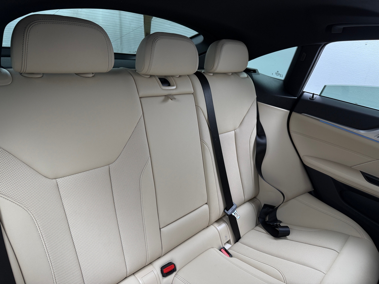 Thumbnail: 2024 BMW i4 - 5