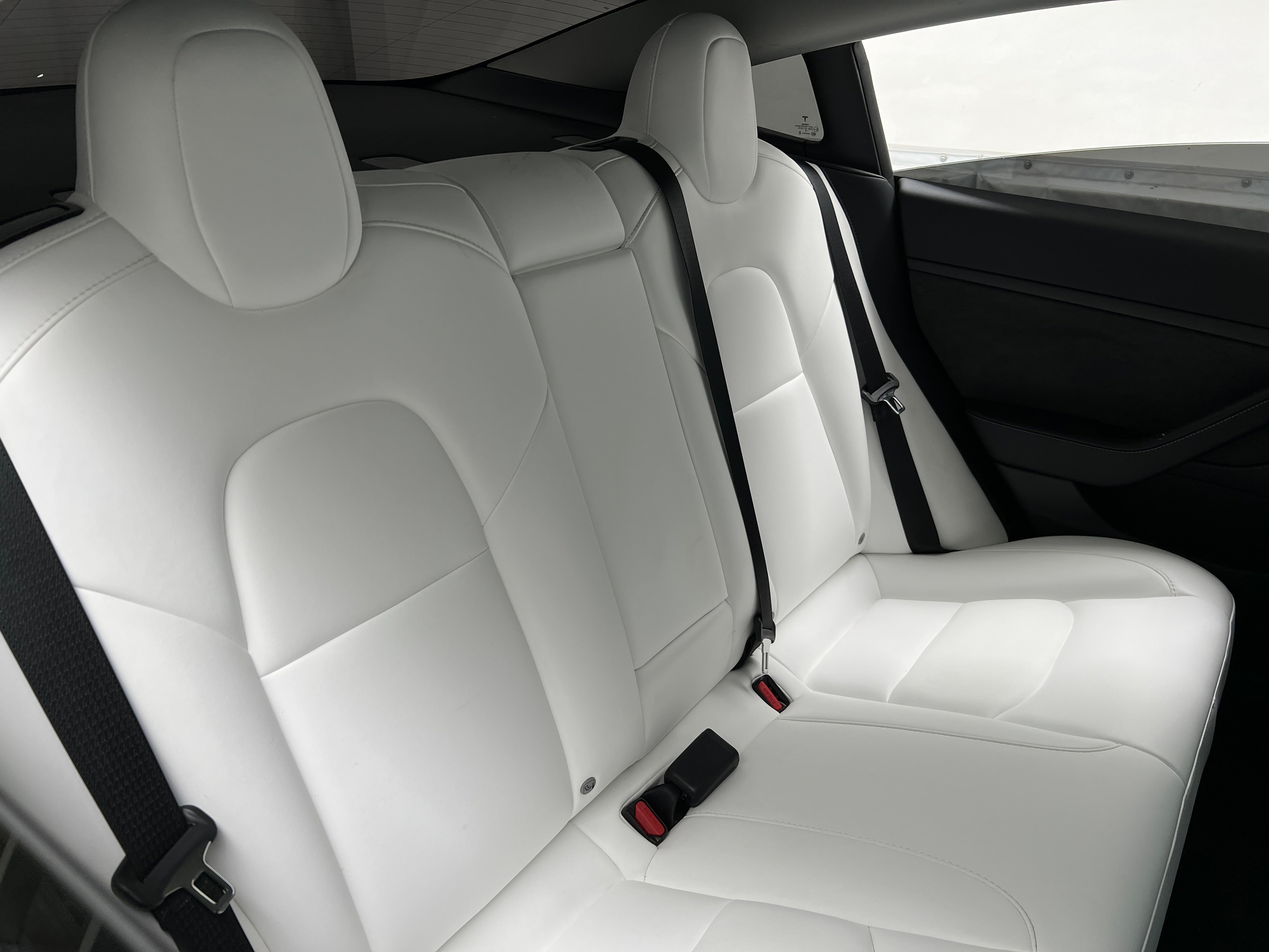 Used 2022 Tesla Model 3 Base with VIN 5YJ3E1EA8NF353889 for sale in Oak Creek, WI