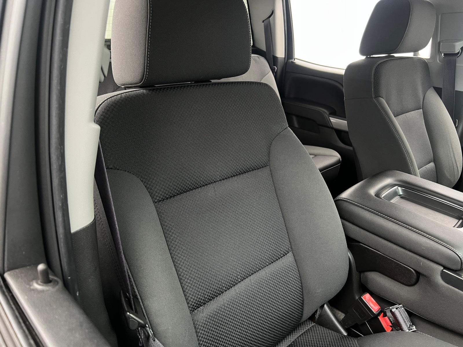 Thumbnail: 2015 Chevrolet Silverado 1500 - 2