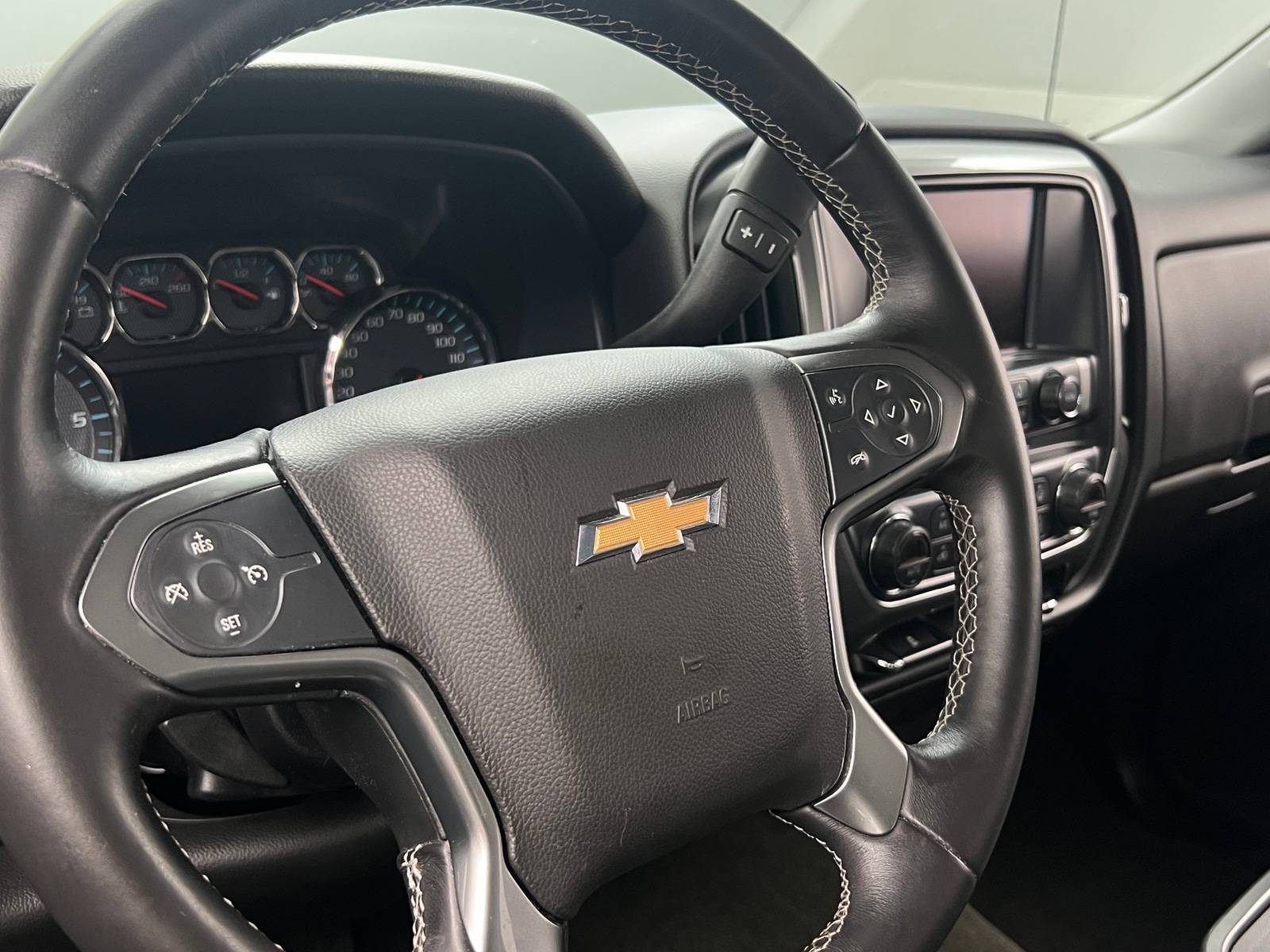 Thumbnail: 2015 Chevrolet Silverado 1500 - 5