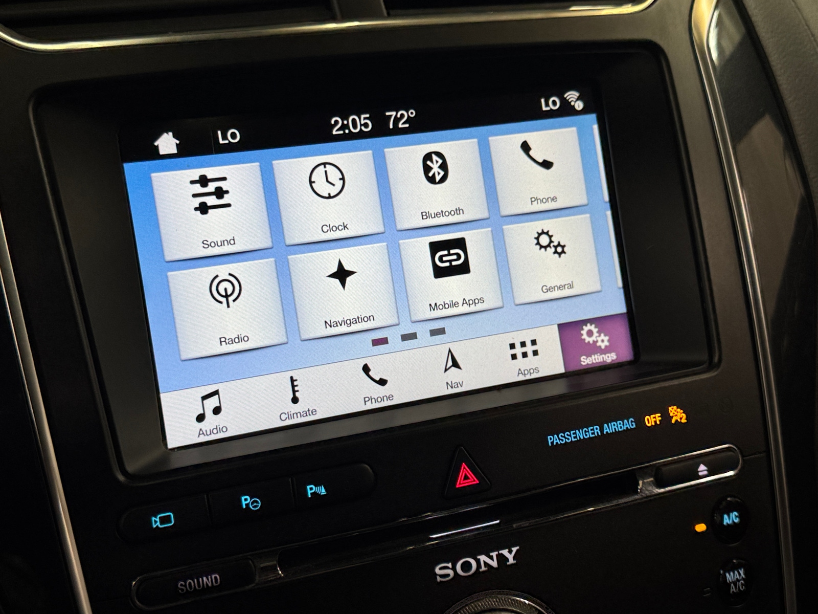 Thumbnail: 2018 Ford Explorer - 3