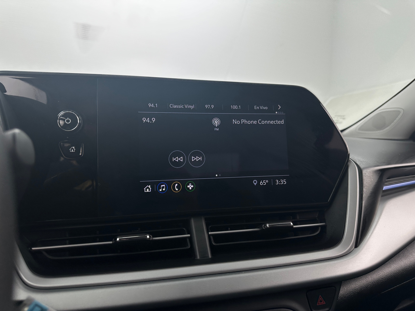 Thumbnail: 2025 Chevrolet Trax - 4