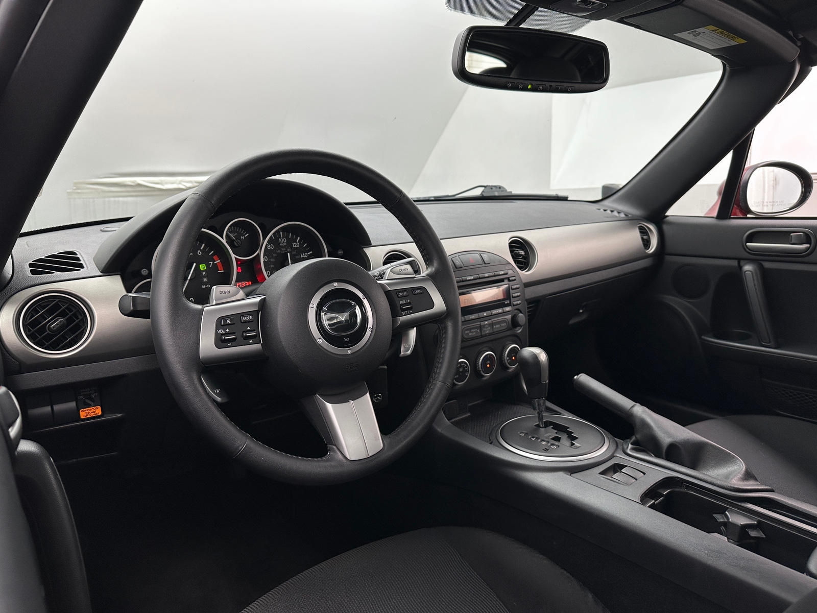 Thumbnail: 2011 Mazda MX-5 Miata - 3