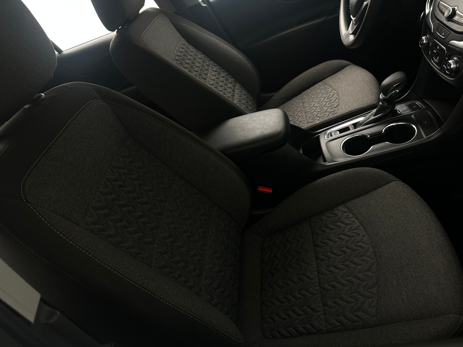 Thumbnail: 2023 Chevrolet Equinox - 2