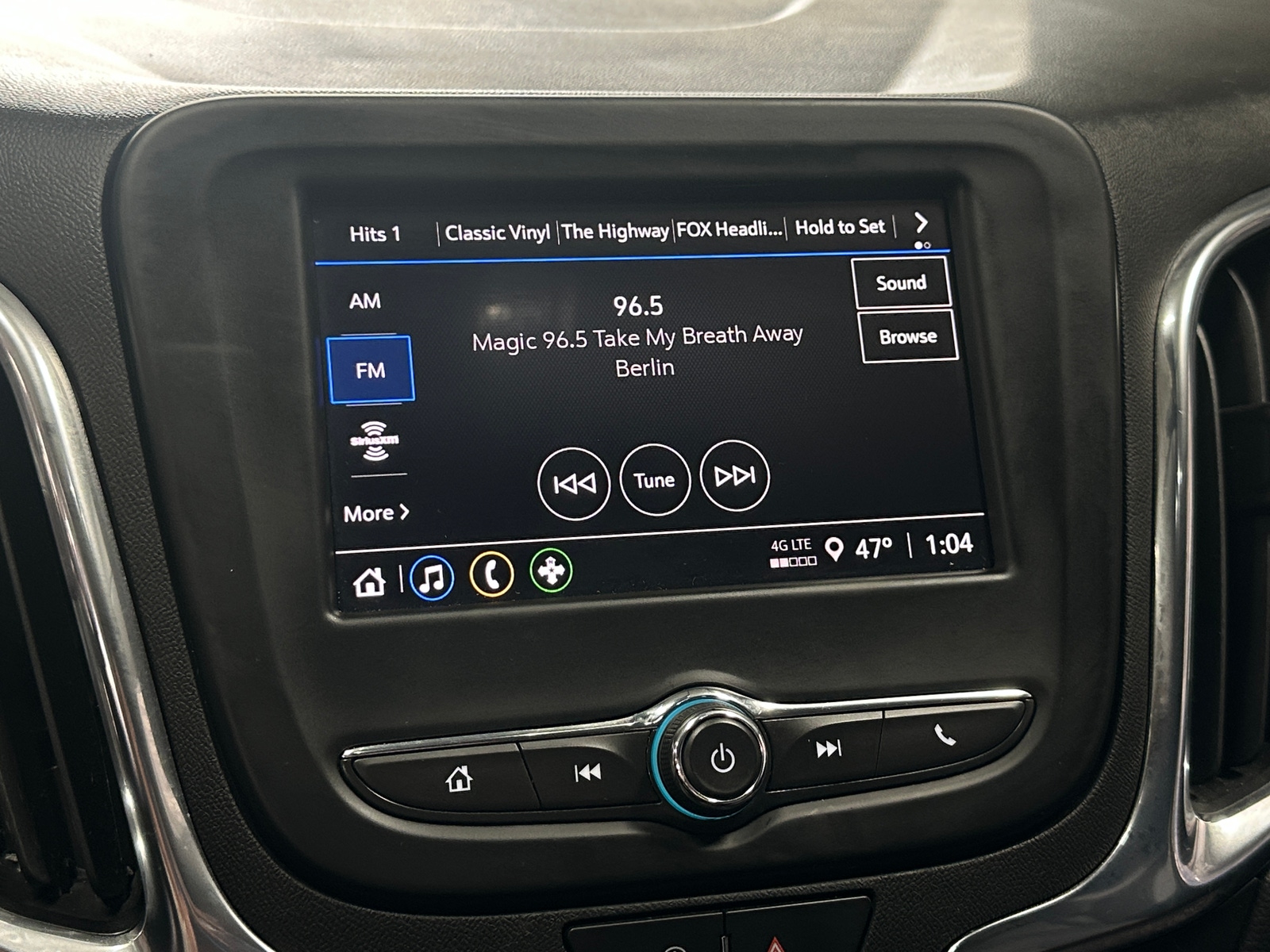 Thumbnail: 2023 Chevrolet Equinox - 4