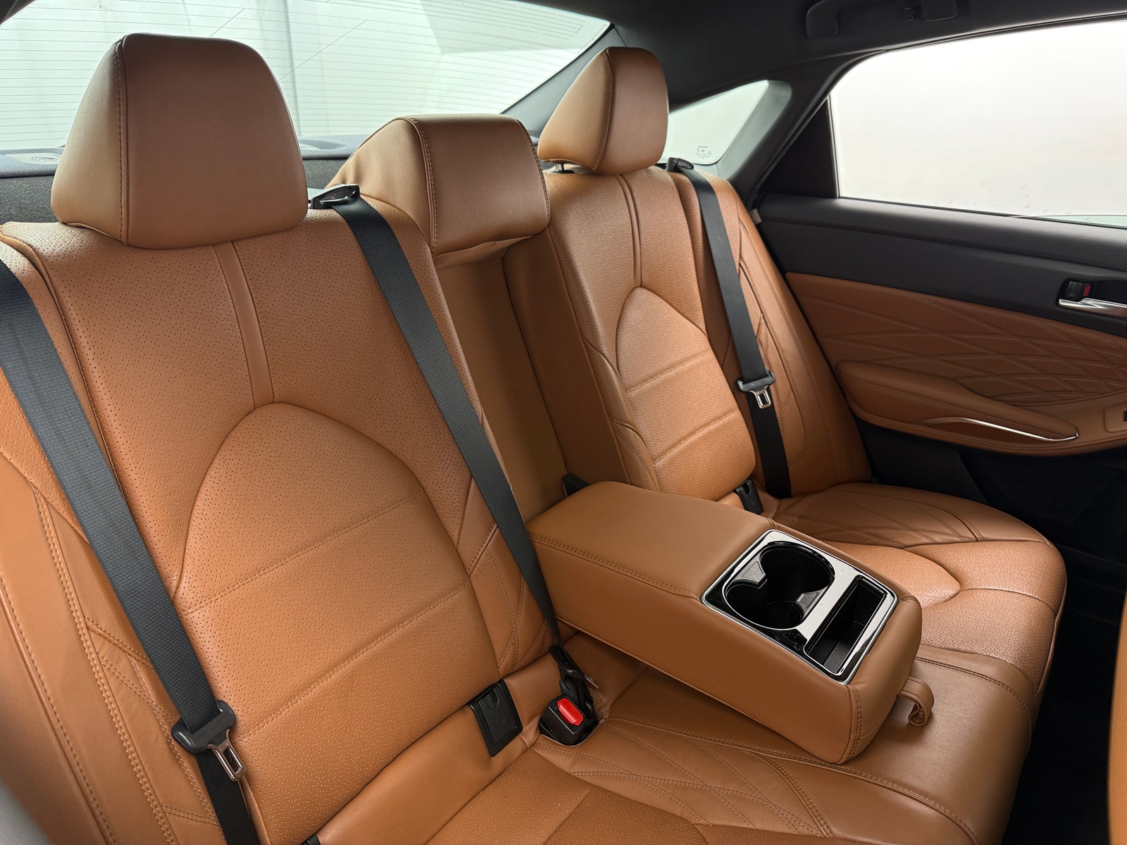 Thumbnail: 2022 Toyota Avalon - 5