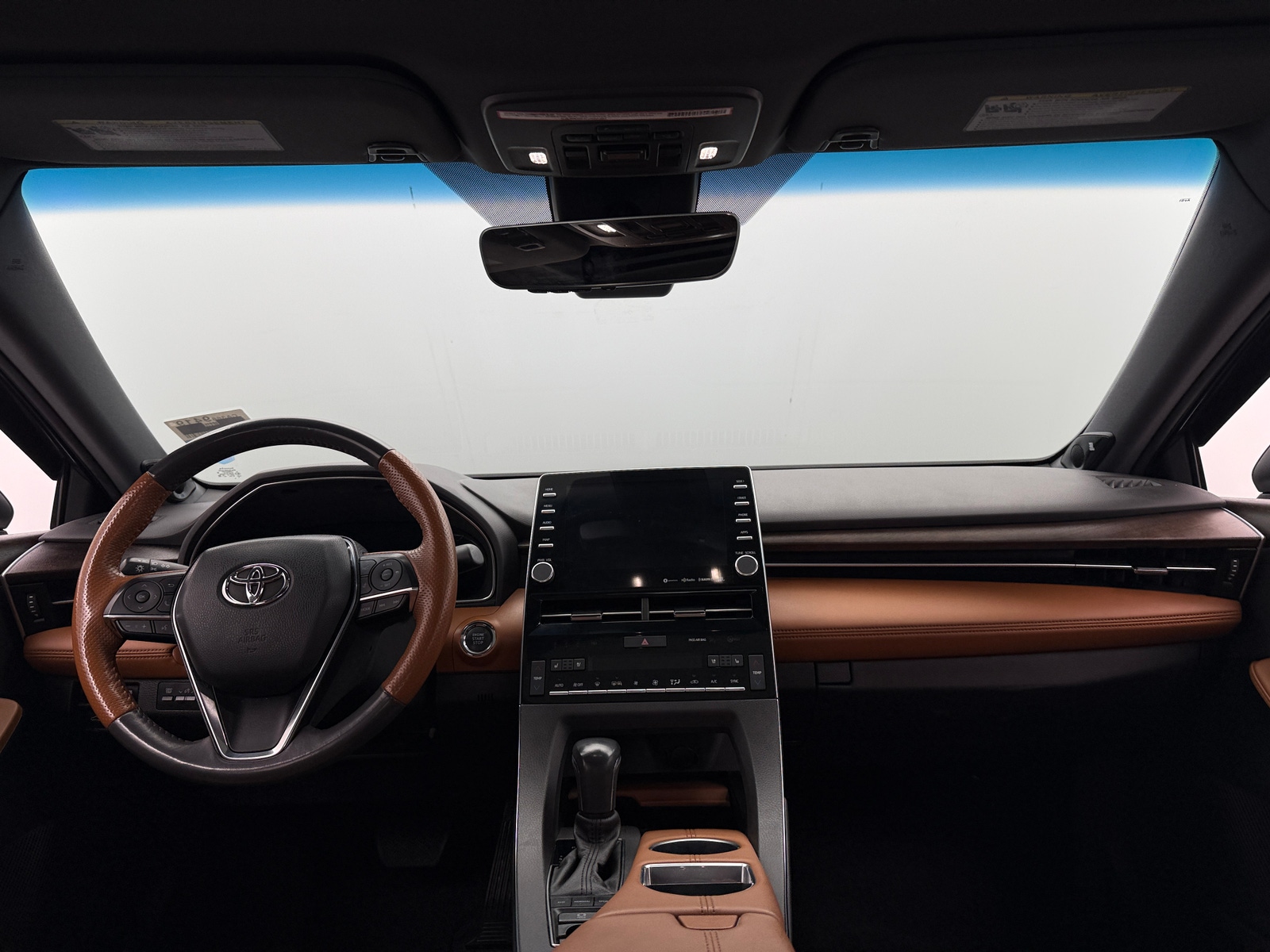 Thumbnail: 2022 Toyota Avalon - 2