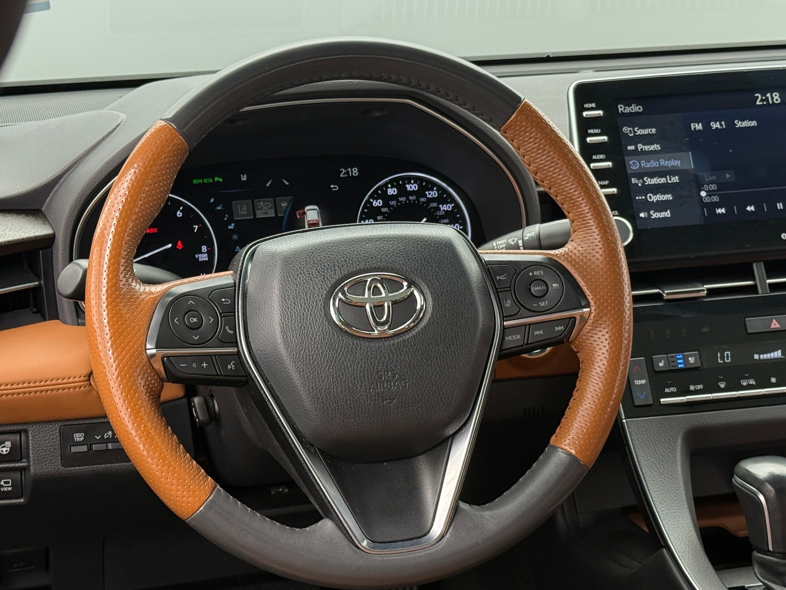 Thumbnail: 2022 Toyota Avalon - 4