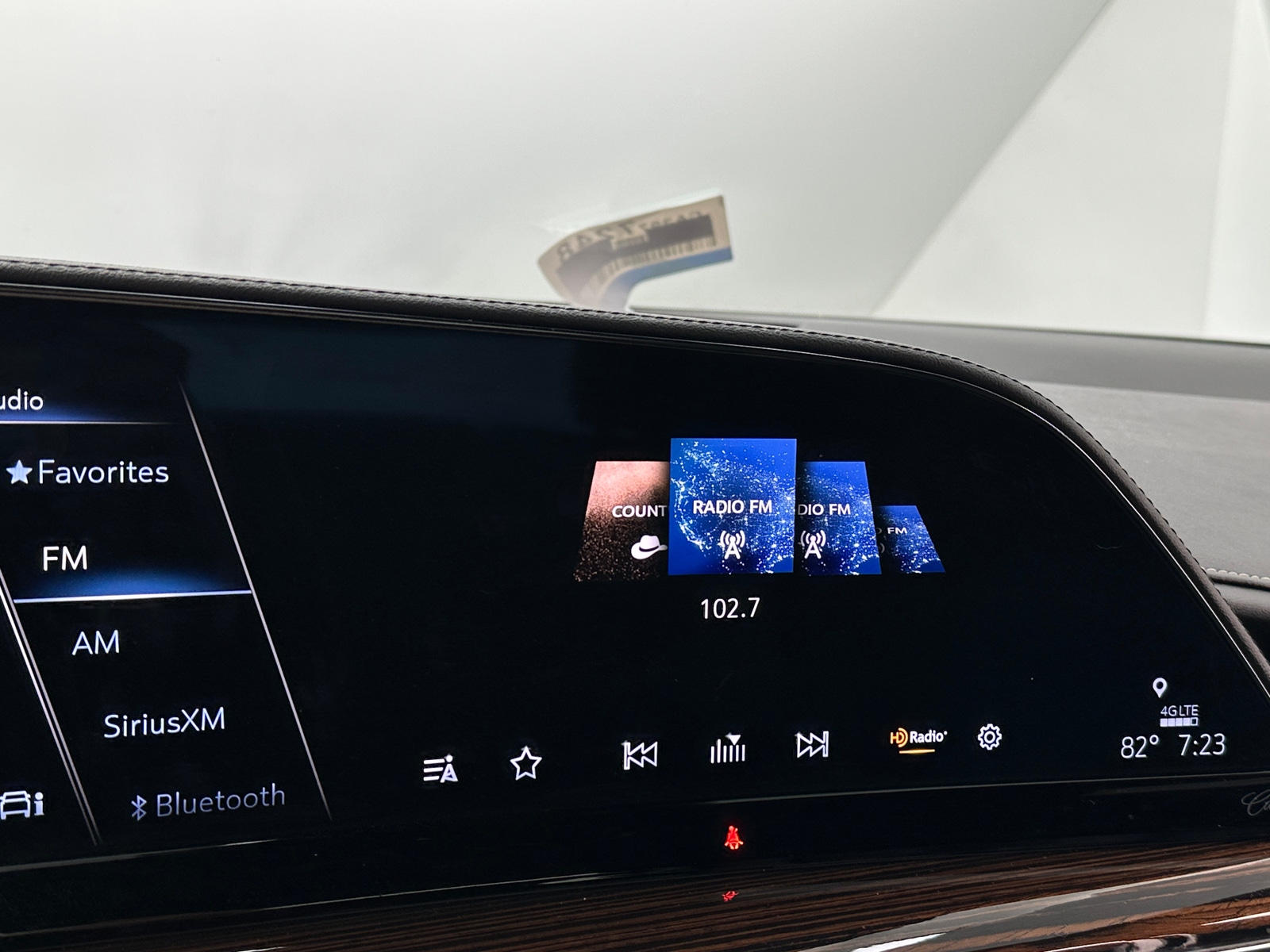 Thumbnail: 2023 Cadillac Escalade - 3