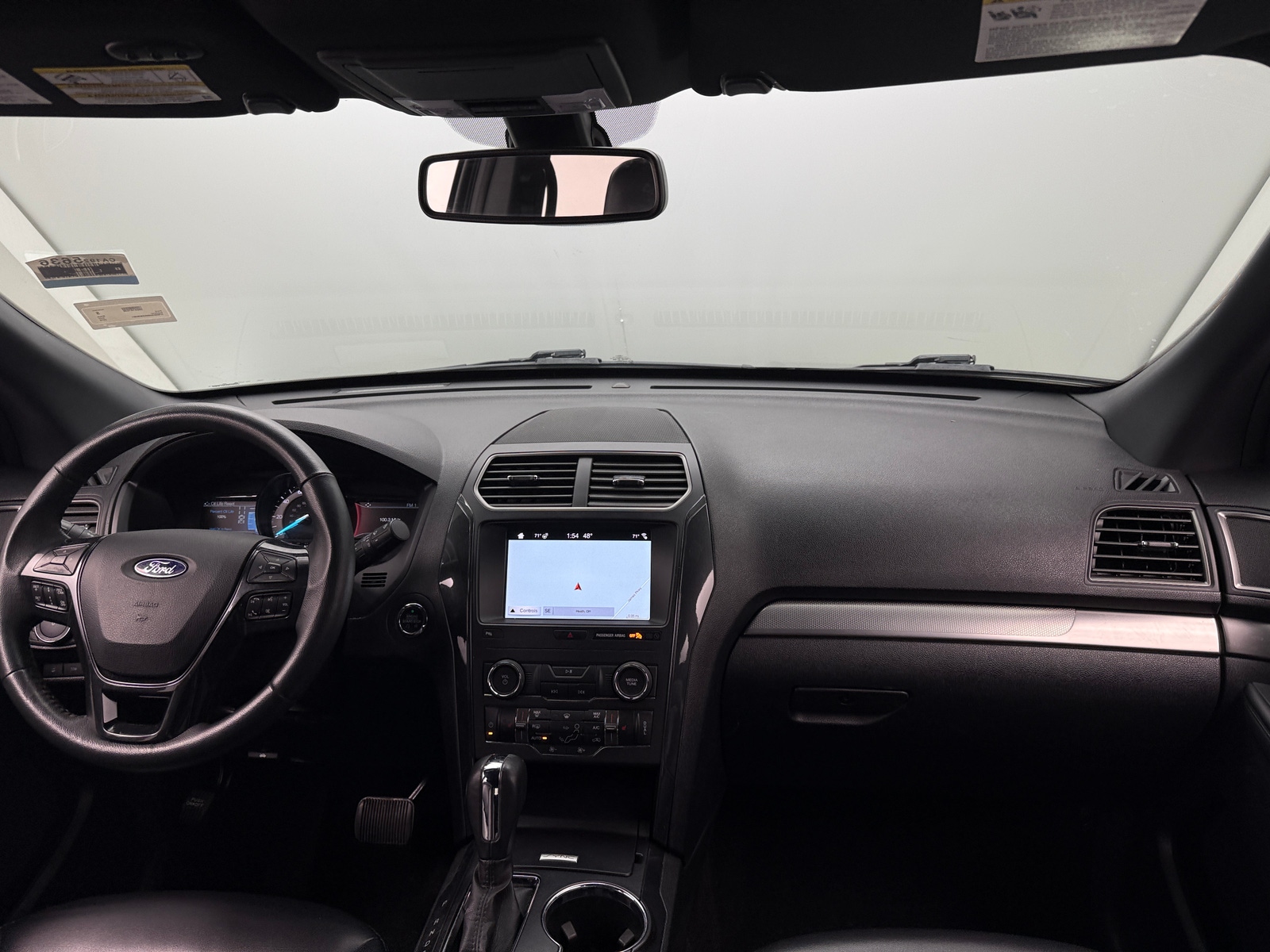 Thumbnail: 2019 Ford Explorer - 3