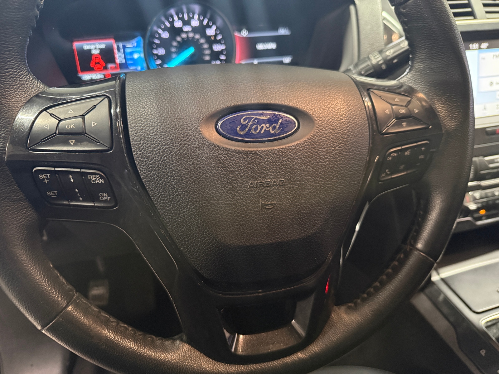 Thumbnail: 2019 Ford Explorer - 5