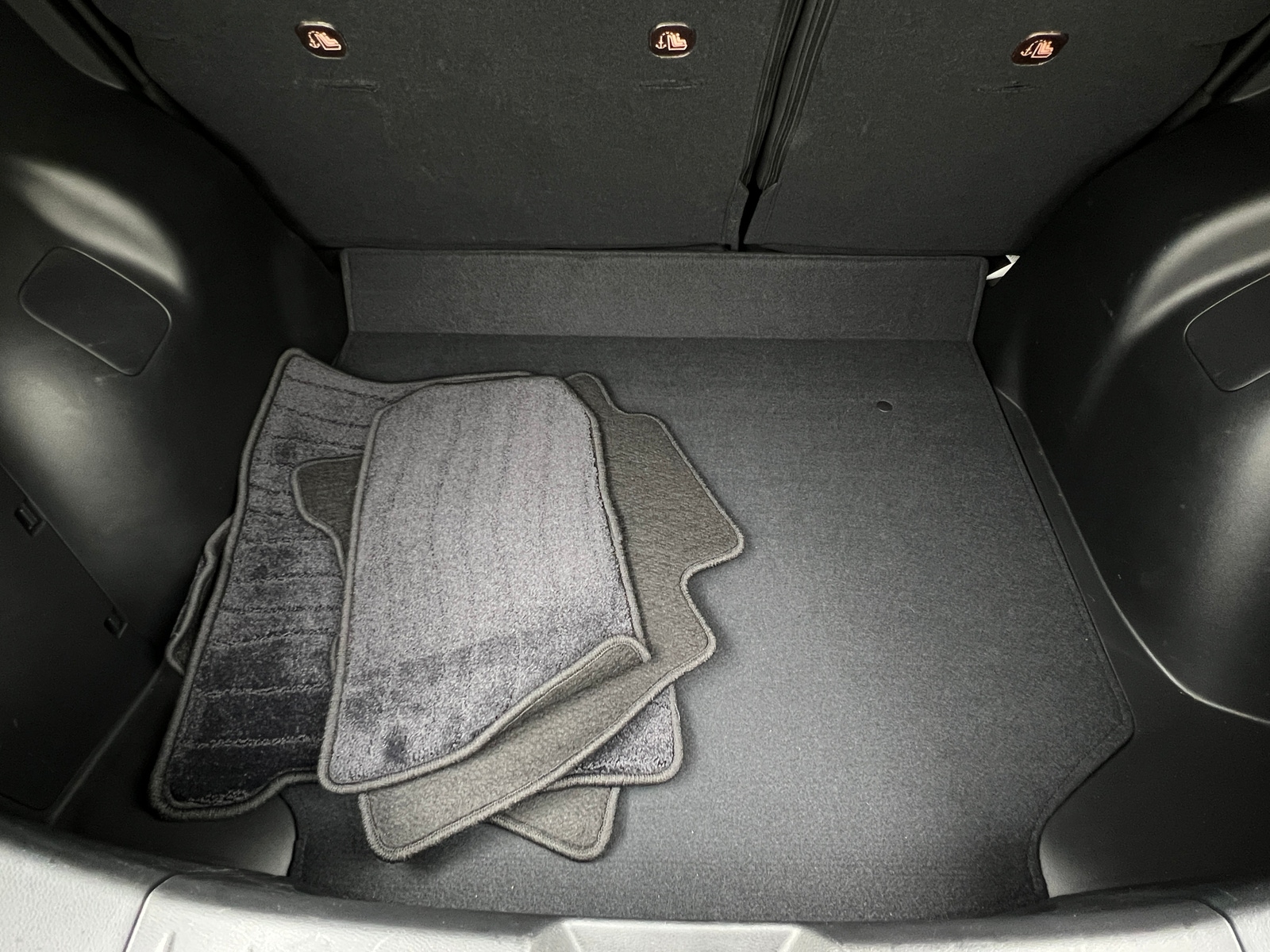 Thumbnail: 2024 Nissan Leaf - 7