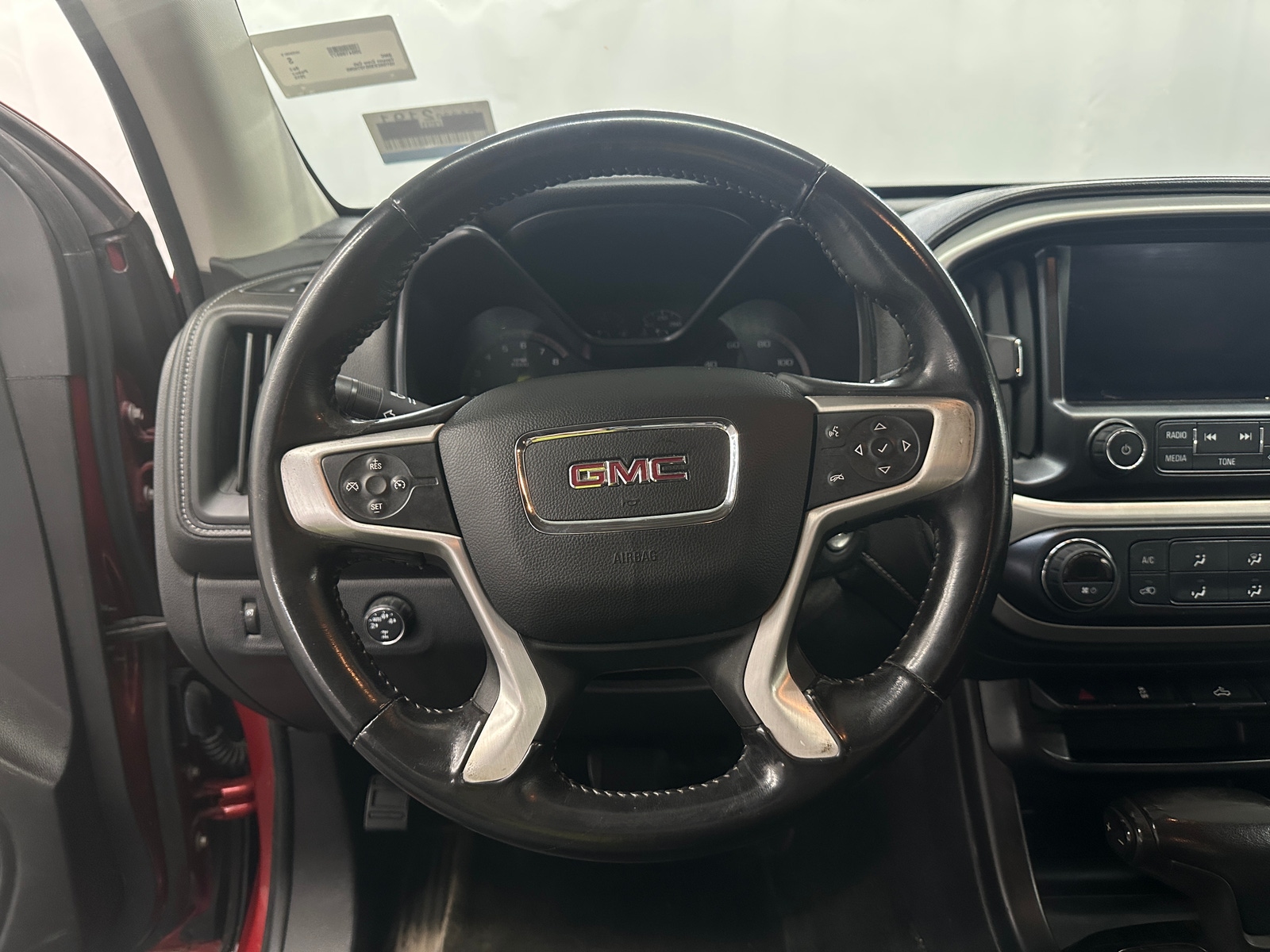 Thumbnail: 2016 GMC Canyon - 5